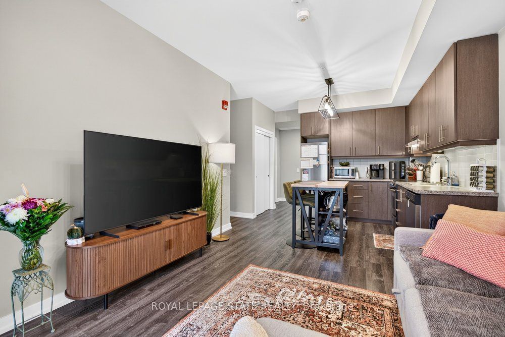 10 Esplanade Lane 511 Property Photo 13