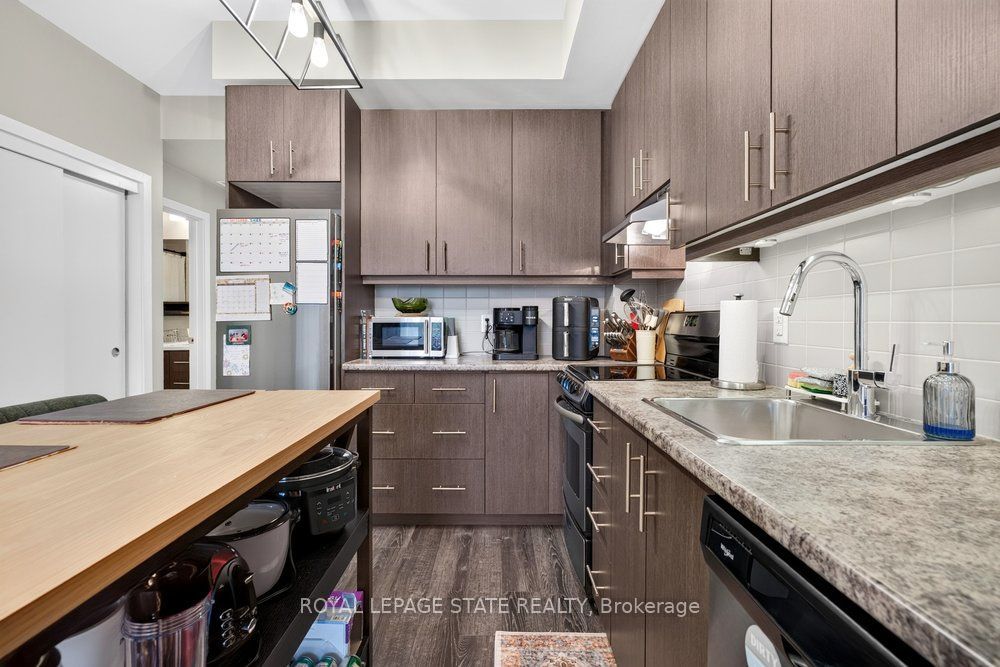 10 Esplanade Lane 511 Property Photo 15