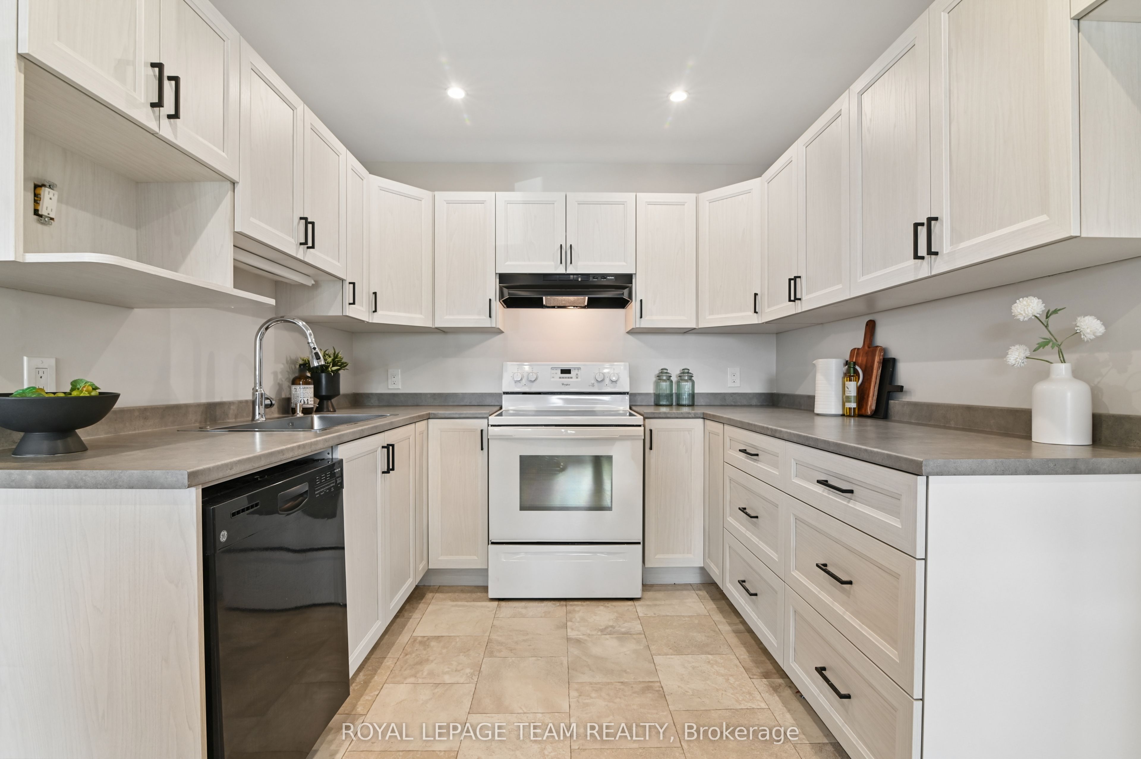 116 Heritage Place Property Photo 14