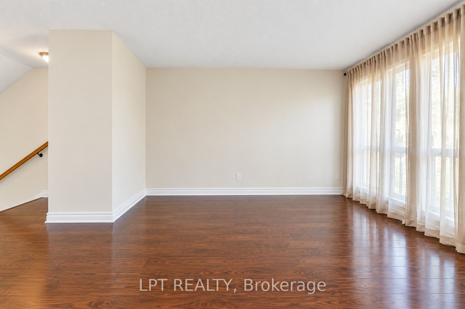 6722 Jeanne D'arc Boulevard N B Property Photo 5