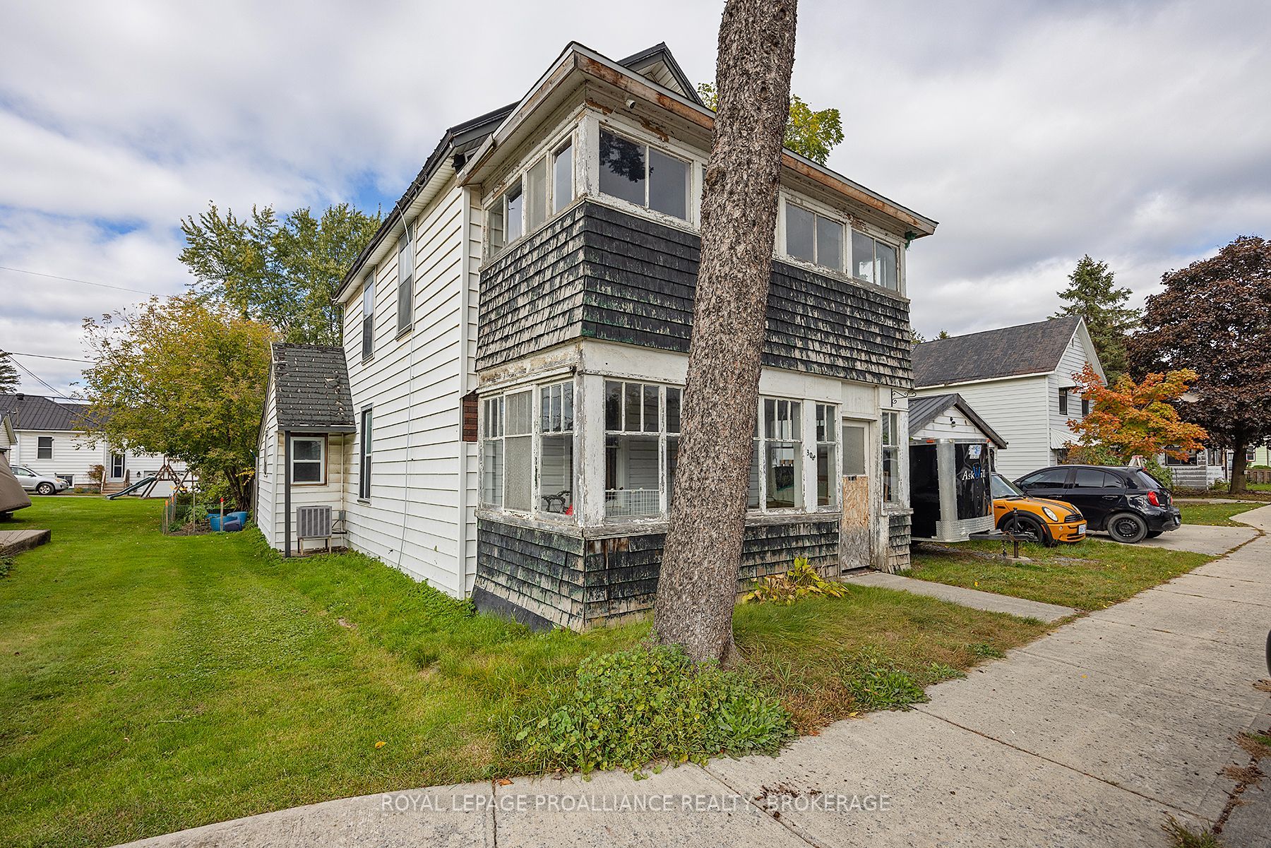 308 Brock Street Property Photo 1