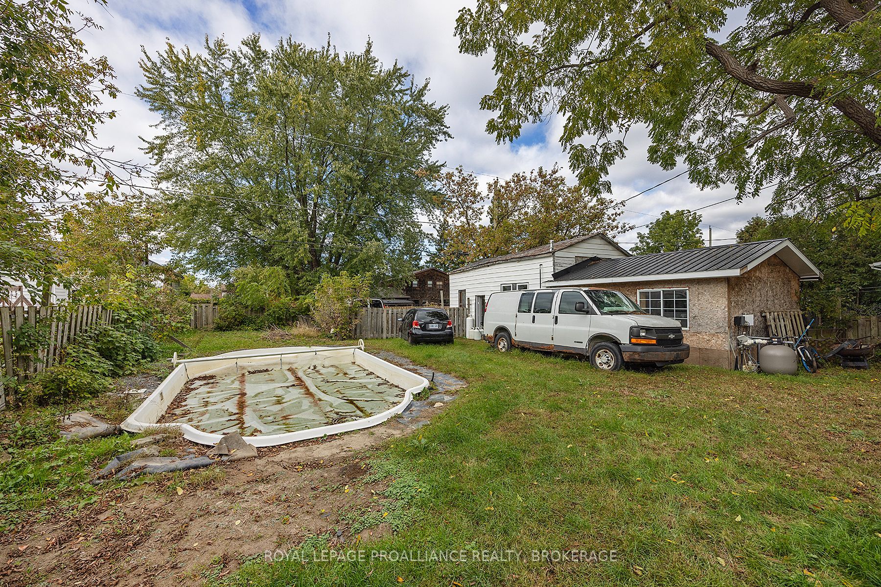 308 Brock Street Property Photo 4