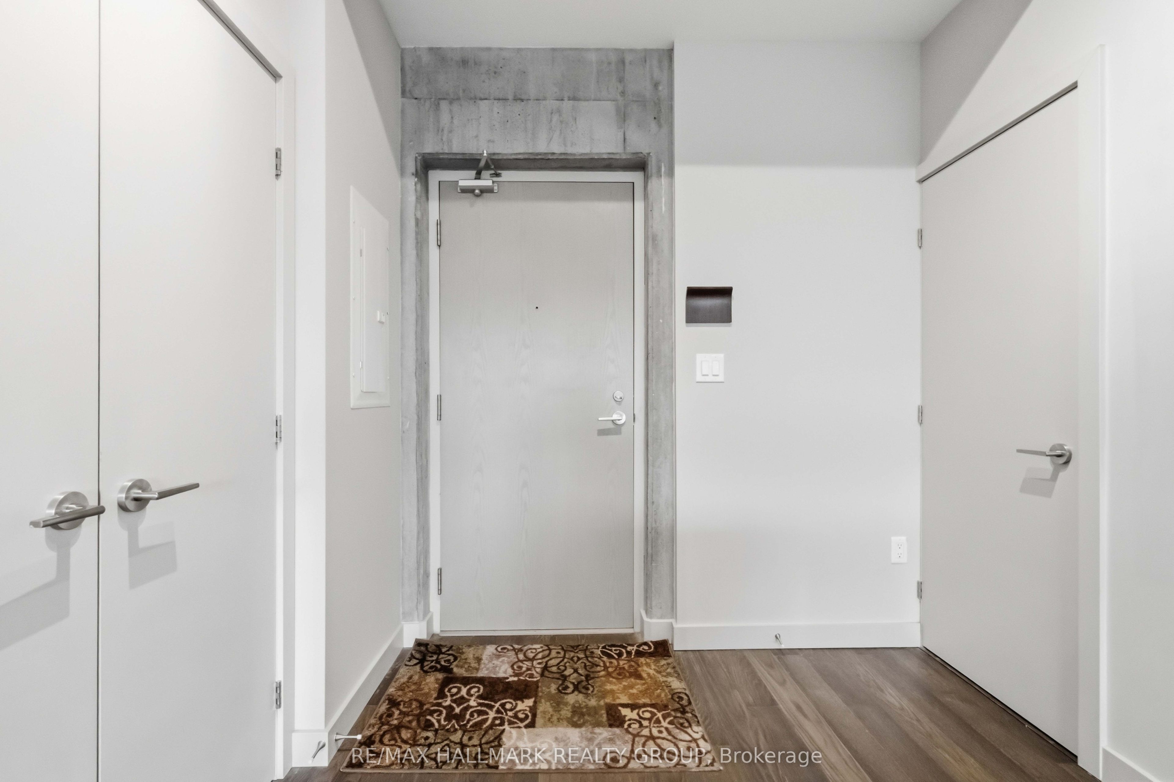 224 Lyon Street N 411 Property Photo 2