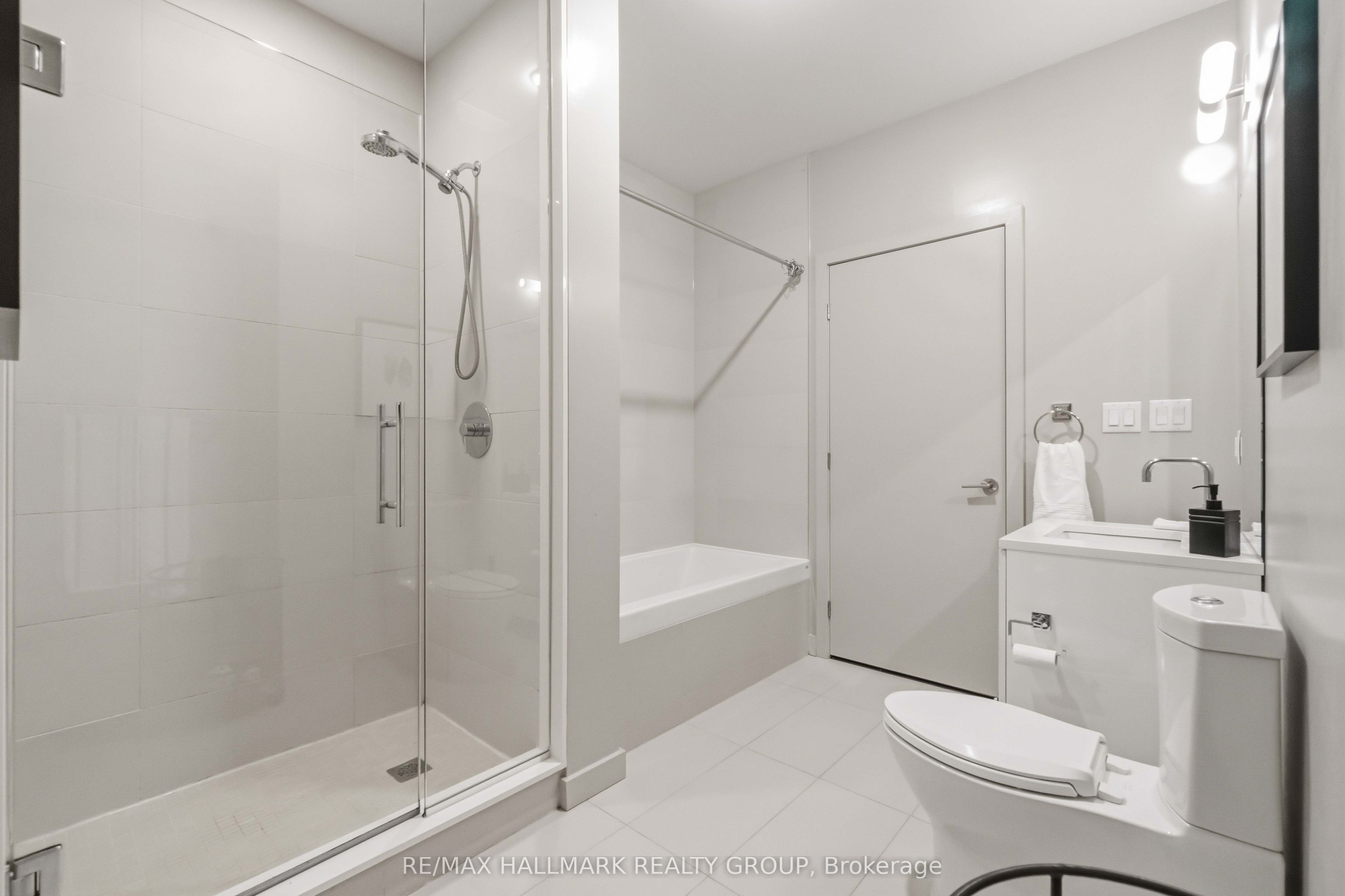 224 Lyon Street N 411 Property Photo 17