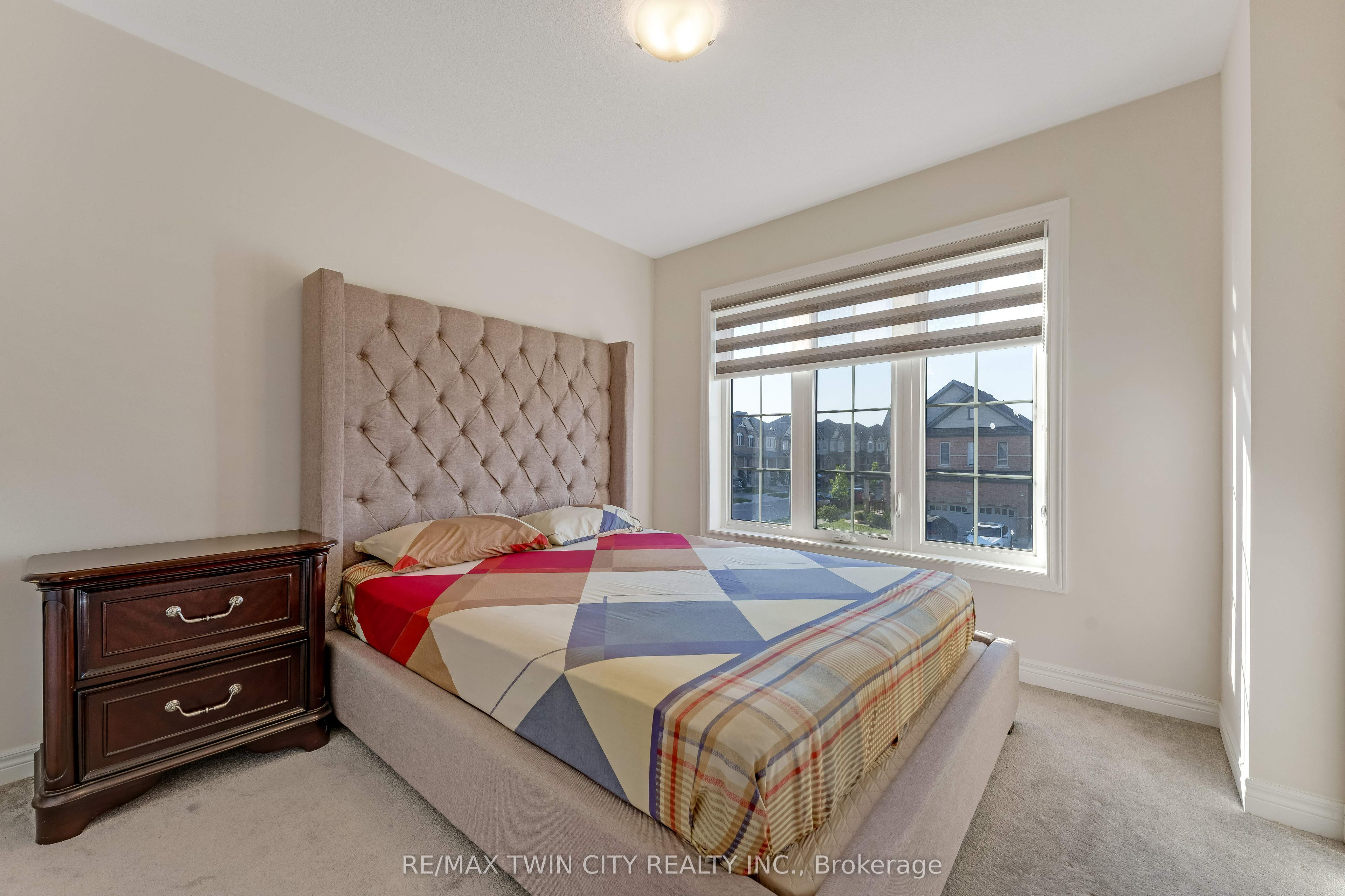 106 Haldimand Street Property Photo 14