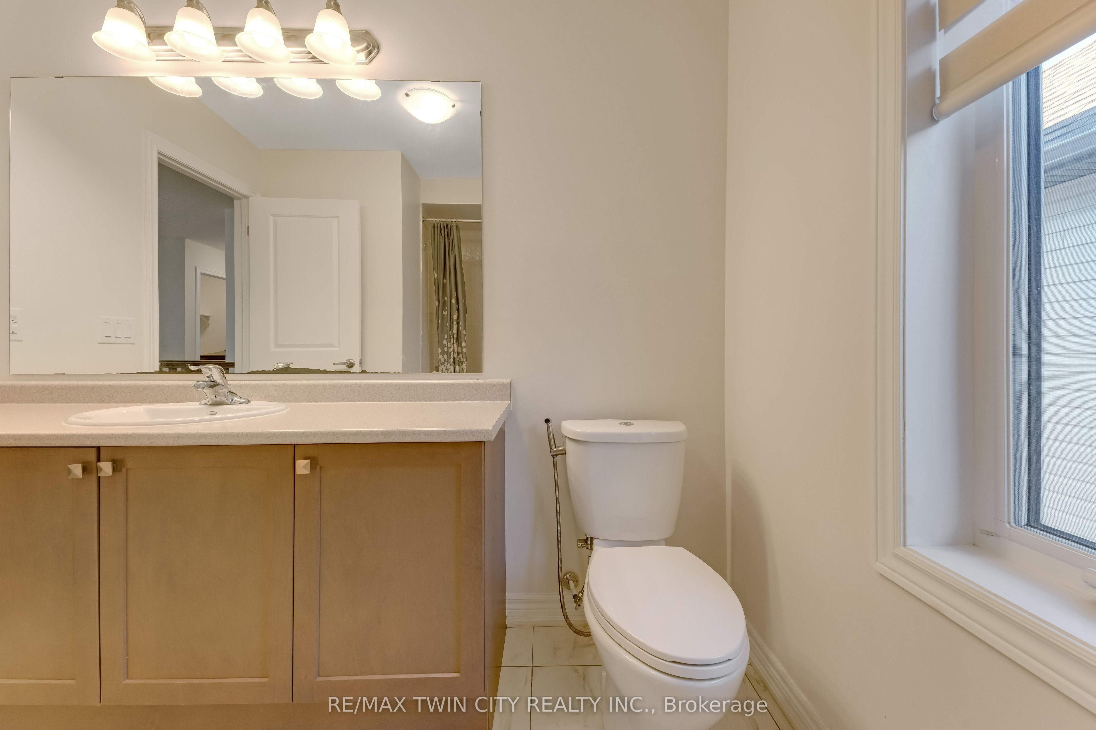 106 Haldimand Street Property Photo 18