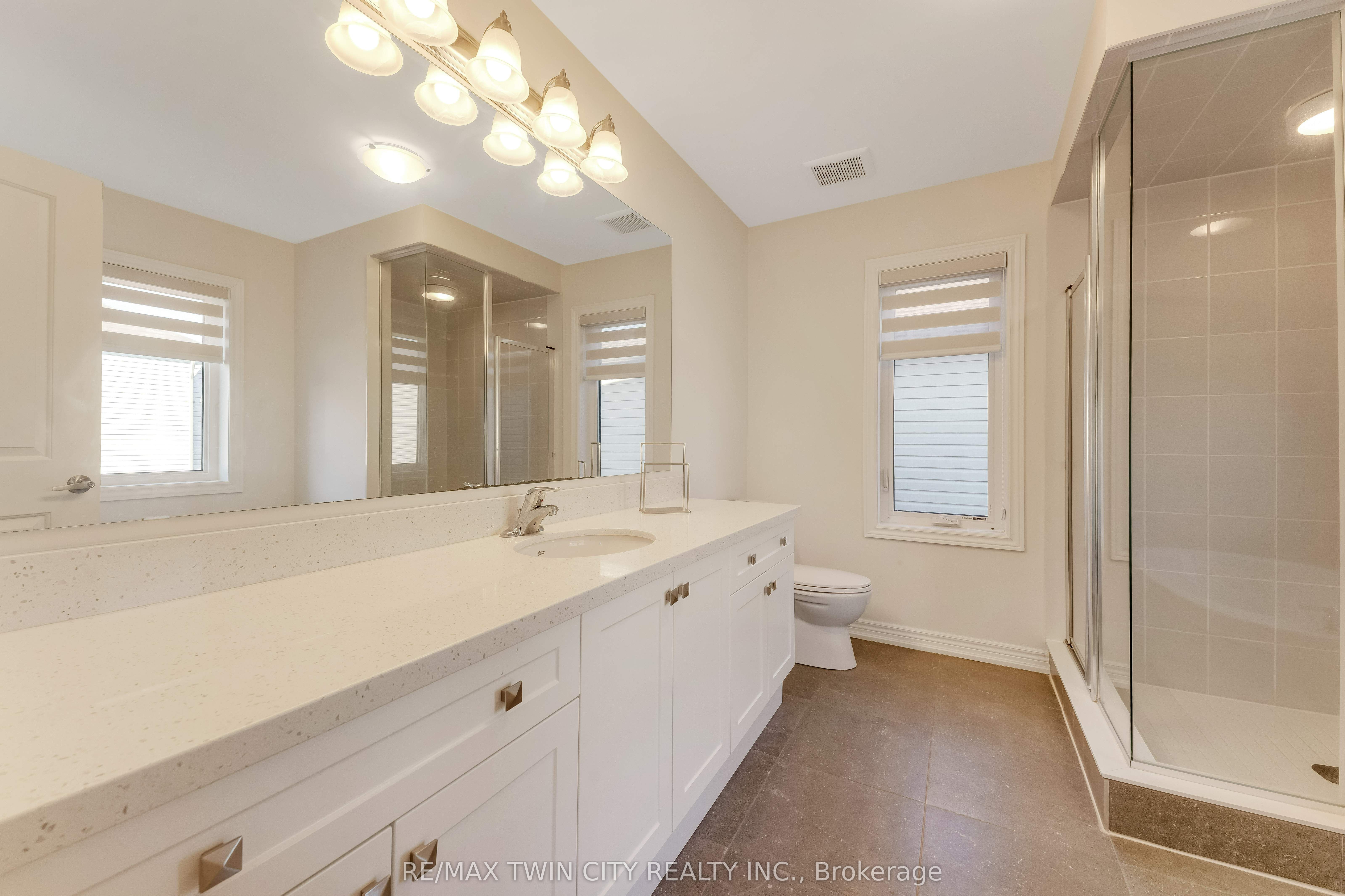 106 Haldimand Street Property Photo 21