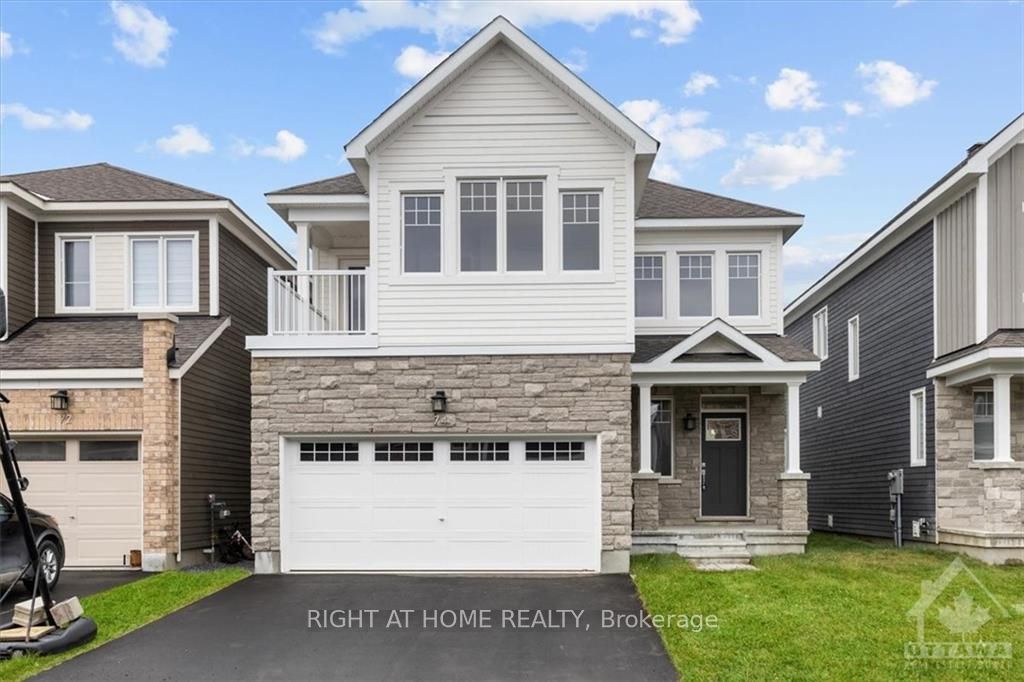 74 HACKAMORE Crescent Property Photo 1