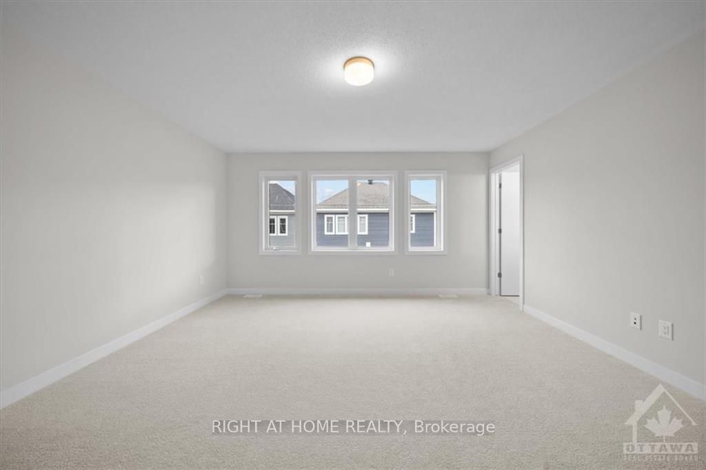 74 Hackamore Crescent Property Photo 16
