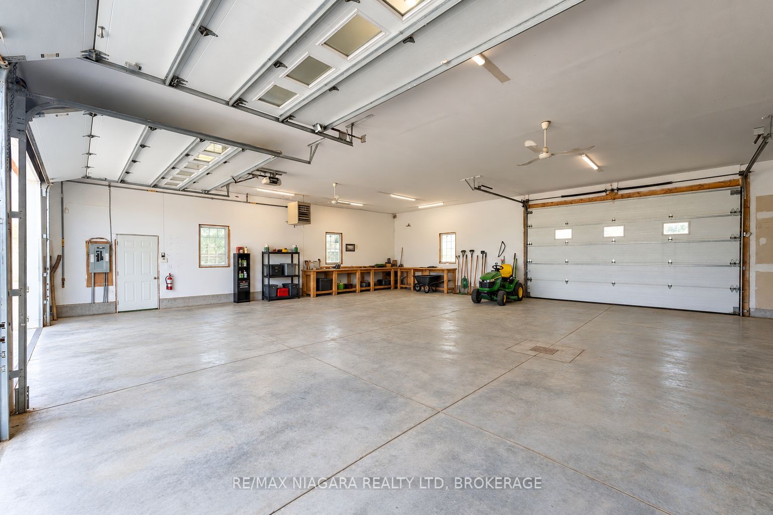 551 Darby Road Property Photo 11