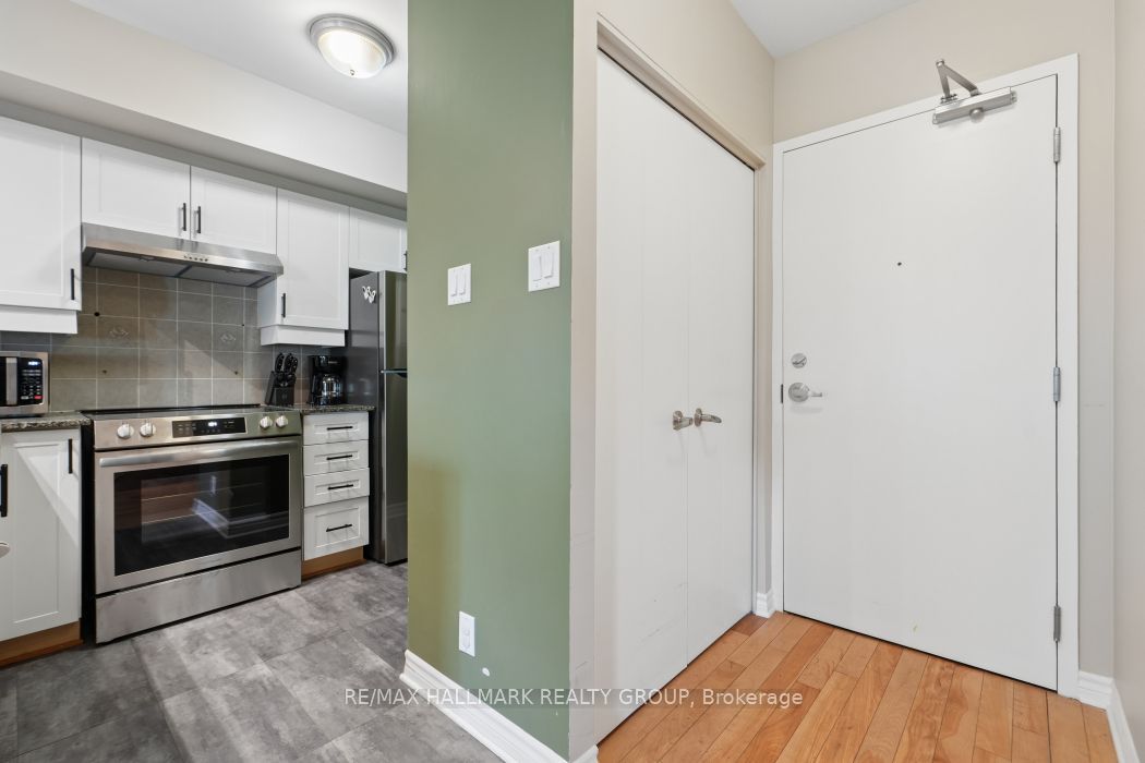 445 W Laurier Avenue W 302 Property Photo 5