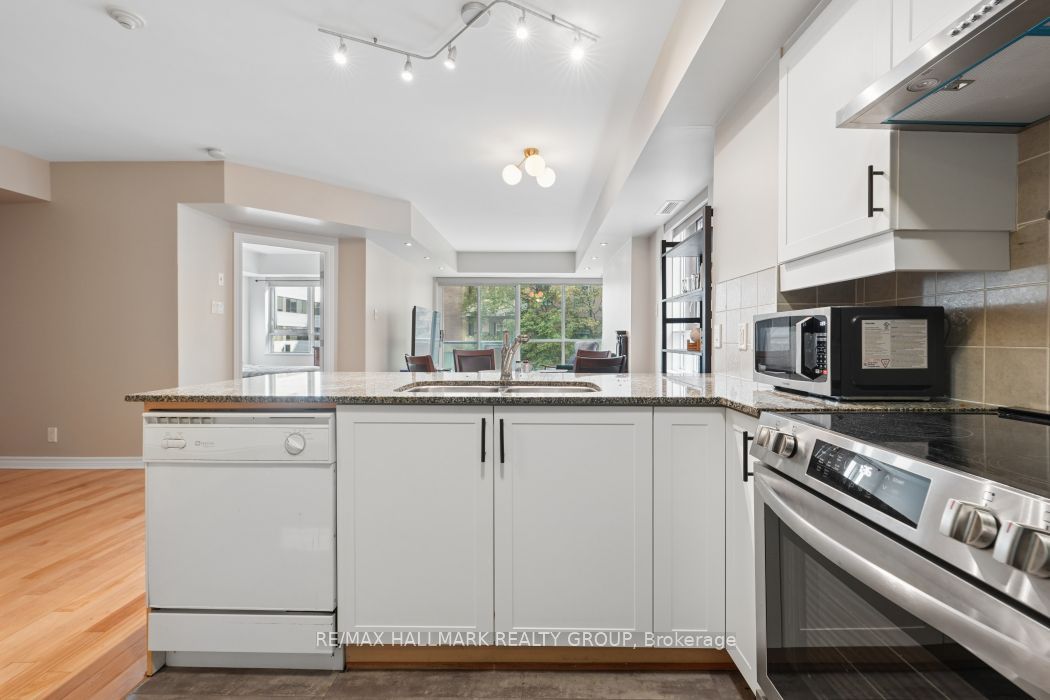 445 W Laurier Avenue W 302 Property Photo 8