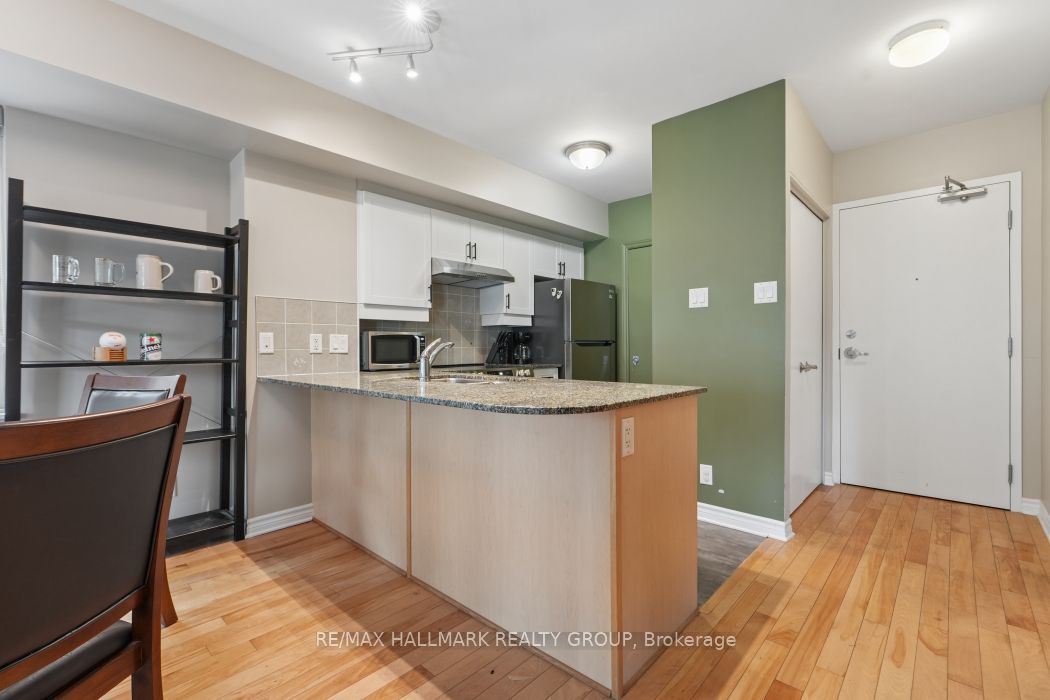 445 W Laurier Avenue W 302 Property Photo 11