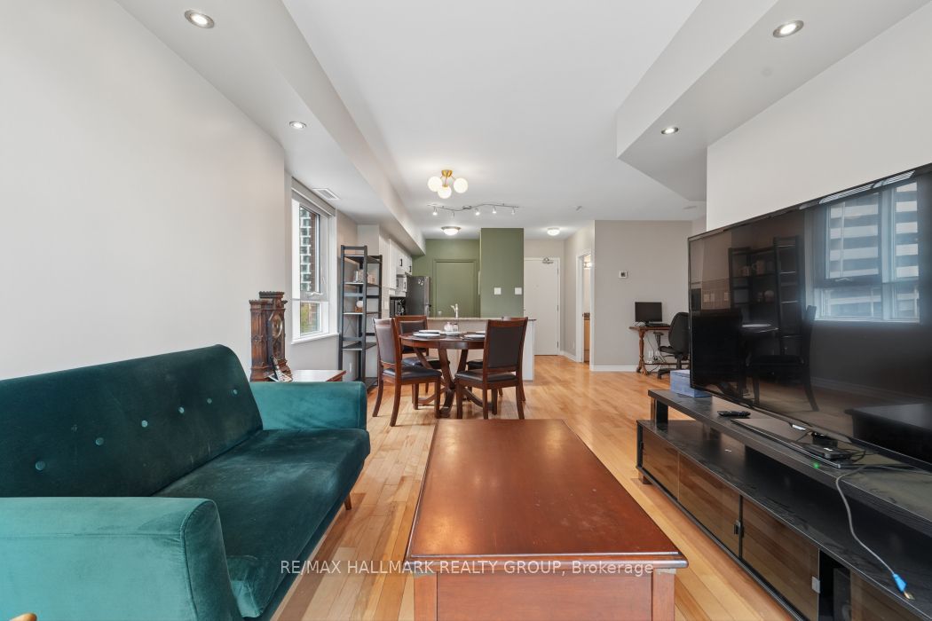 445 W Laurier Avenue W 302 Property Photo 12