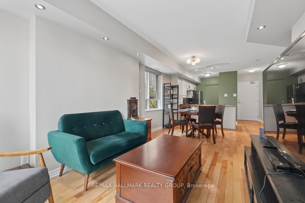 445 W Laurier Avenue W 302 Property Photo 13