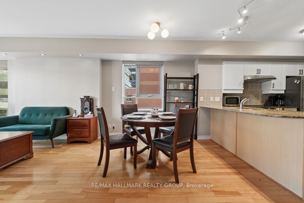 445 W Laurier Avenue W 302 Property Photo 17