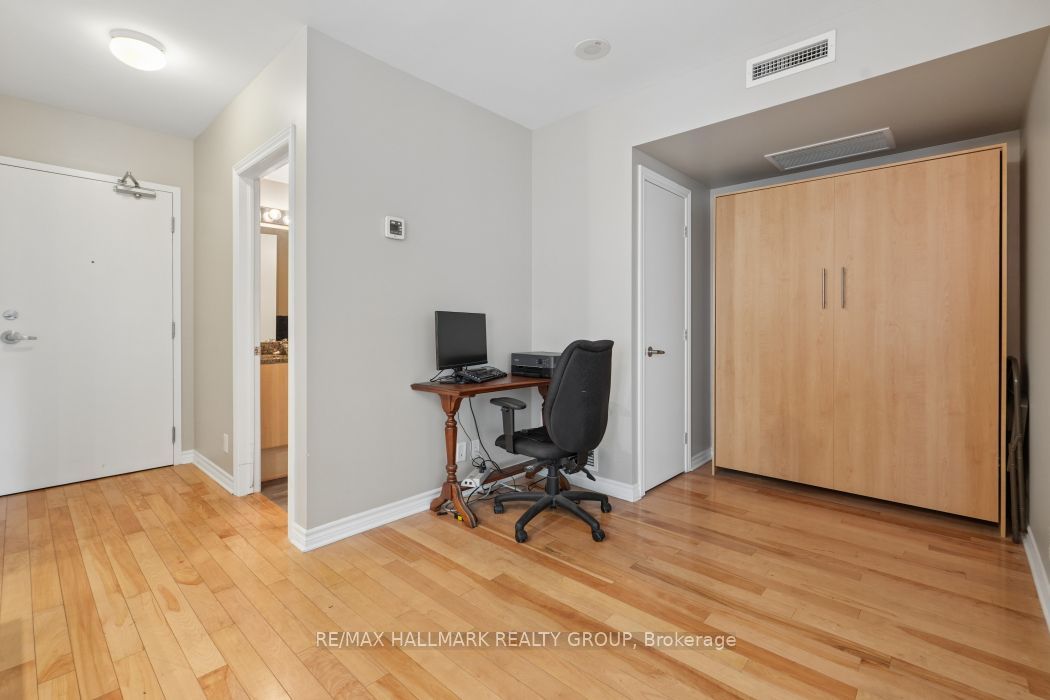 445 W Laurier Avenue W 302 Property Photo 18