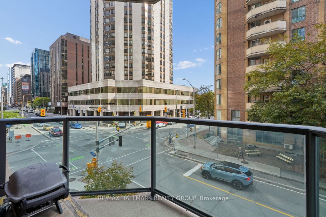 445 W Laurier Avenue W 302 Property Photo 26