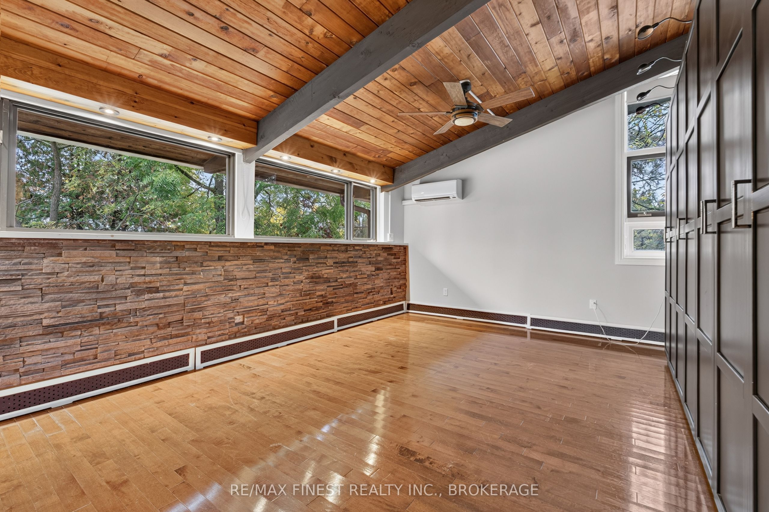 11 Edgewood Road Property Photo 14