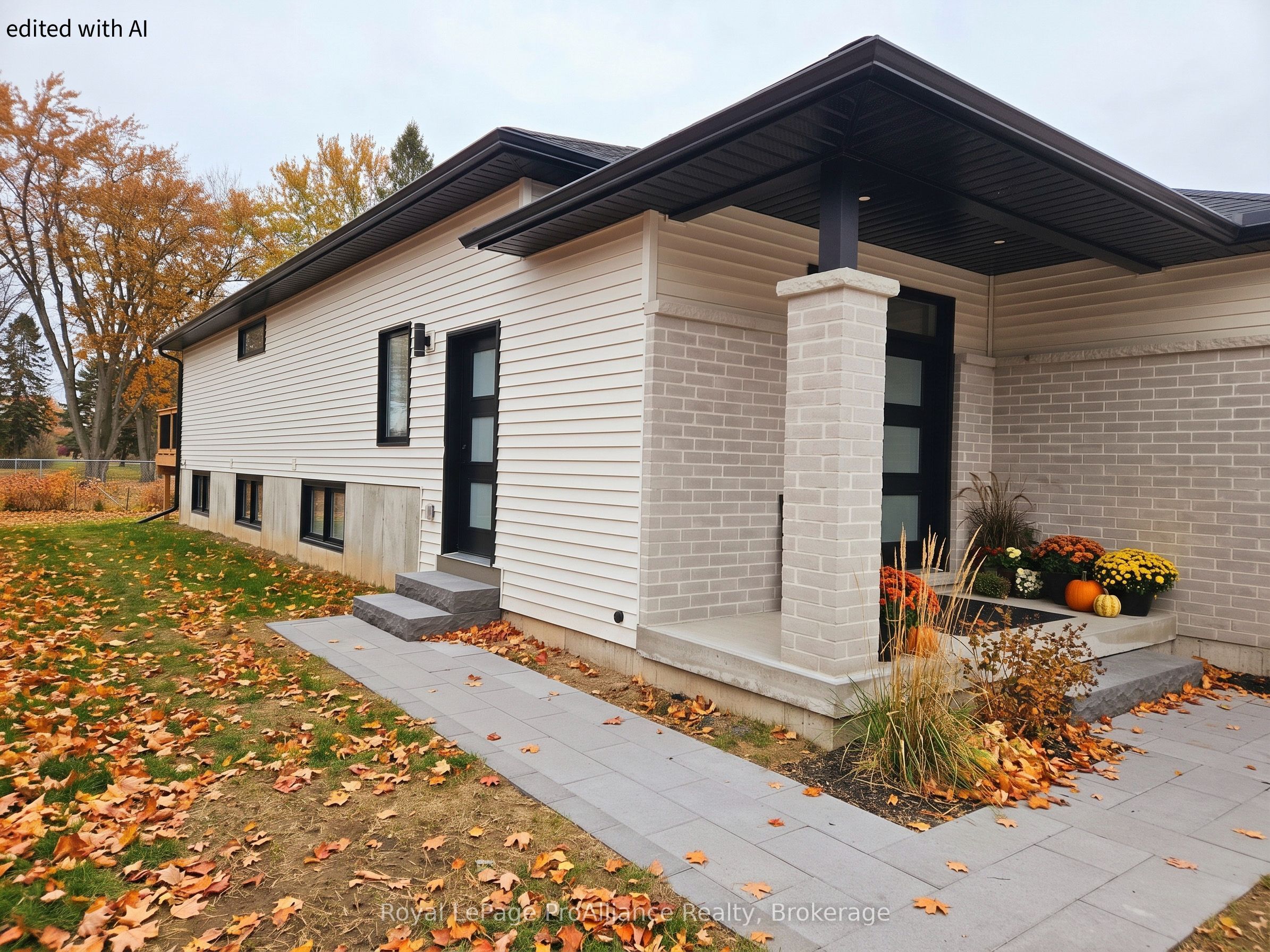 8 Aldersgate Drive B Property Photo 1