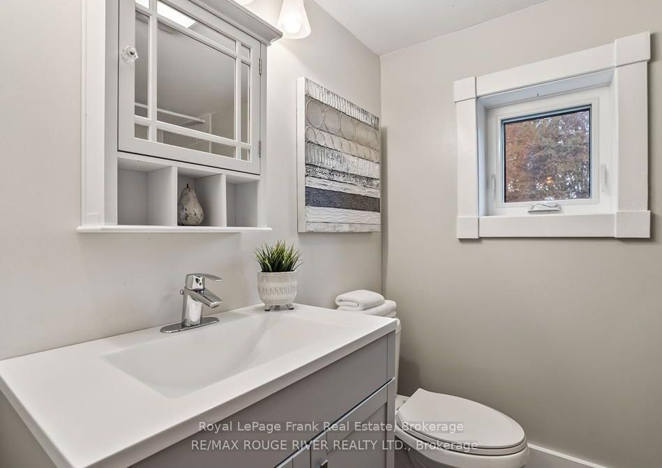 55 Ellen Street Property Photo 12