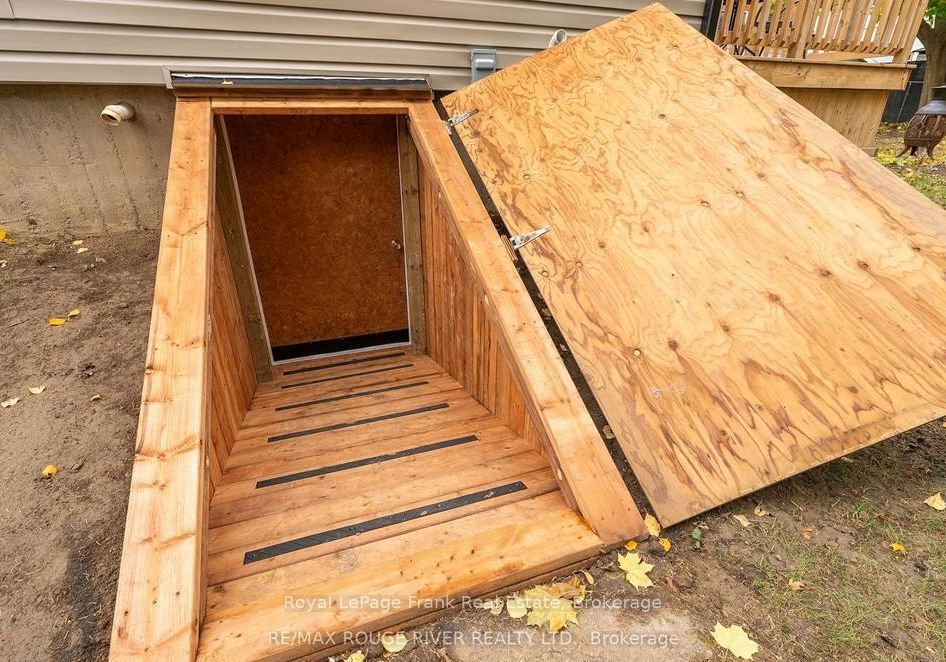 55 Ellen Street Property Photo 20