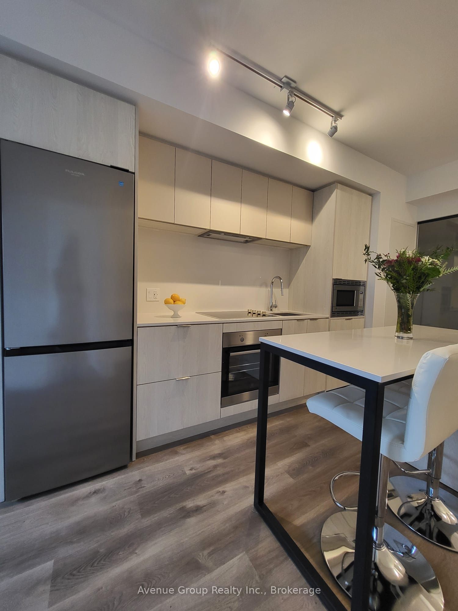 1 Jarvis Street 405 Property Photo 6