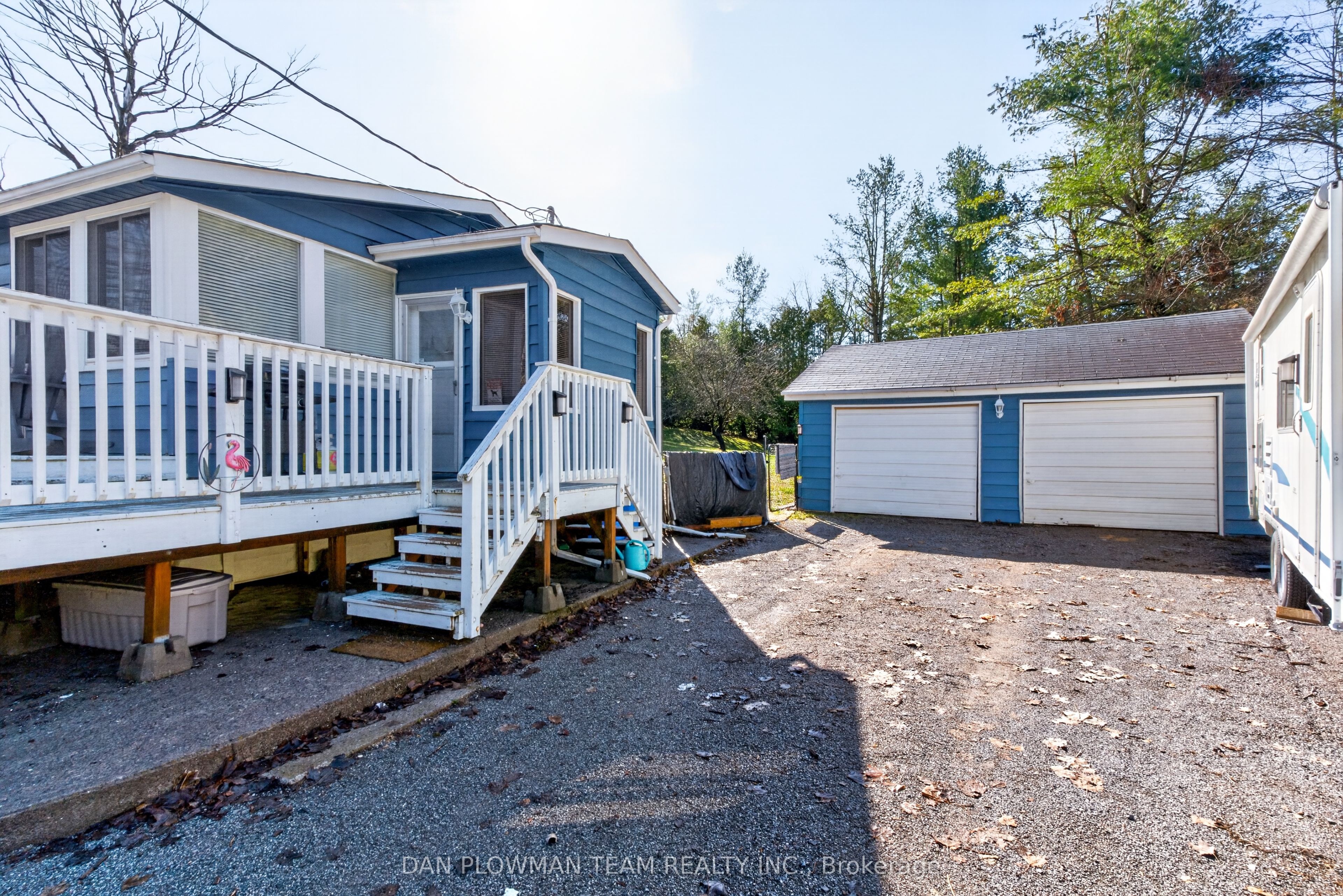 1545 Westview Crescent Property Photo 5
