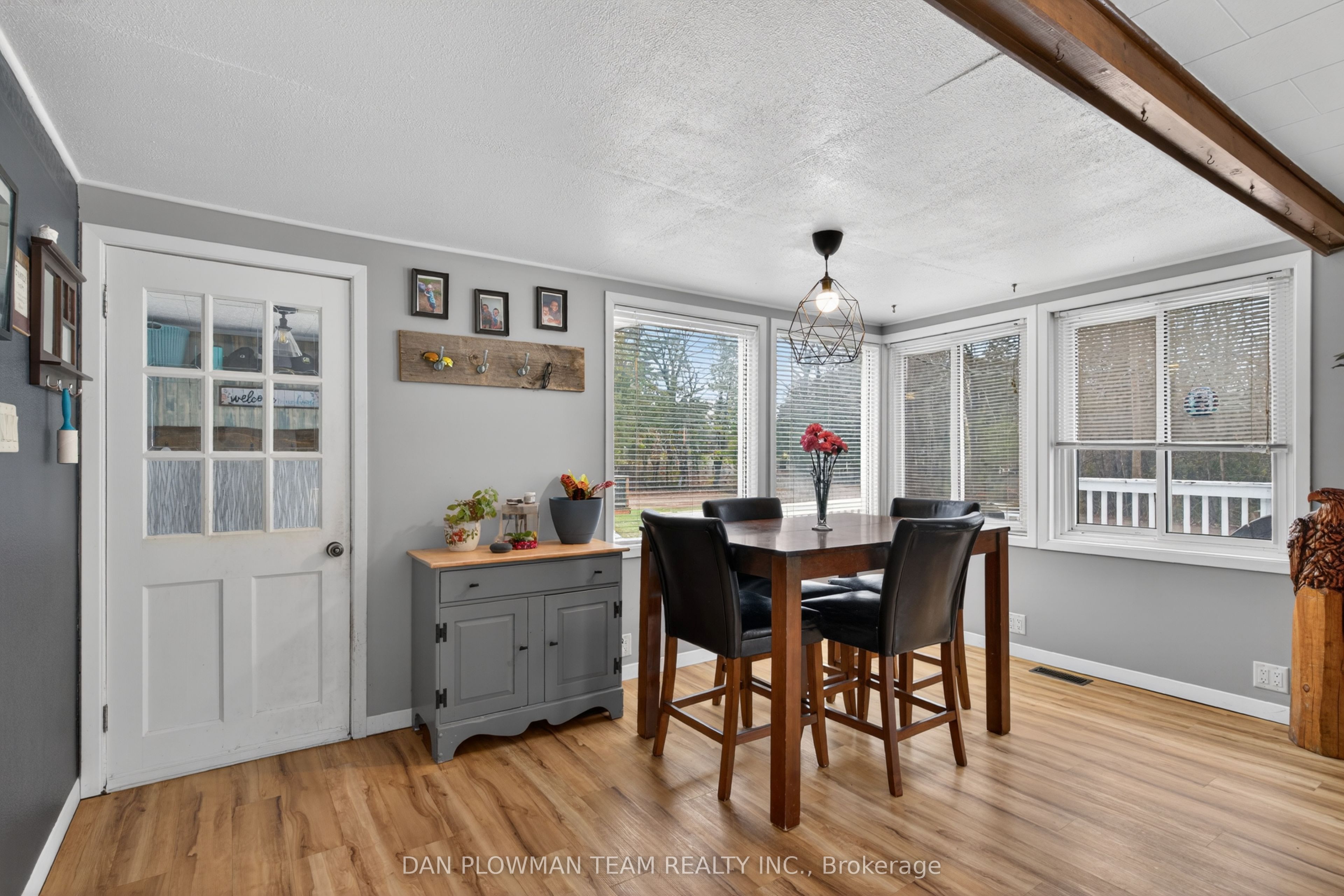 1545 Westview Crescent Property Photo 14