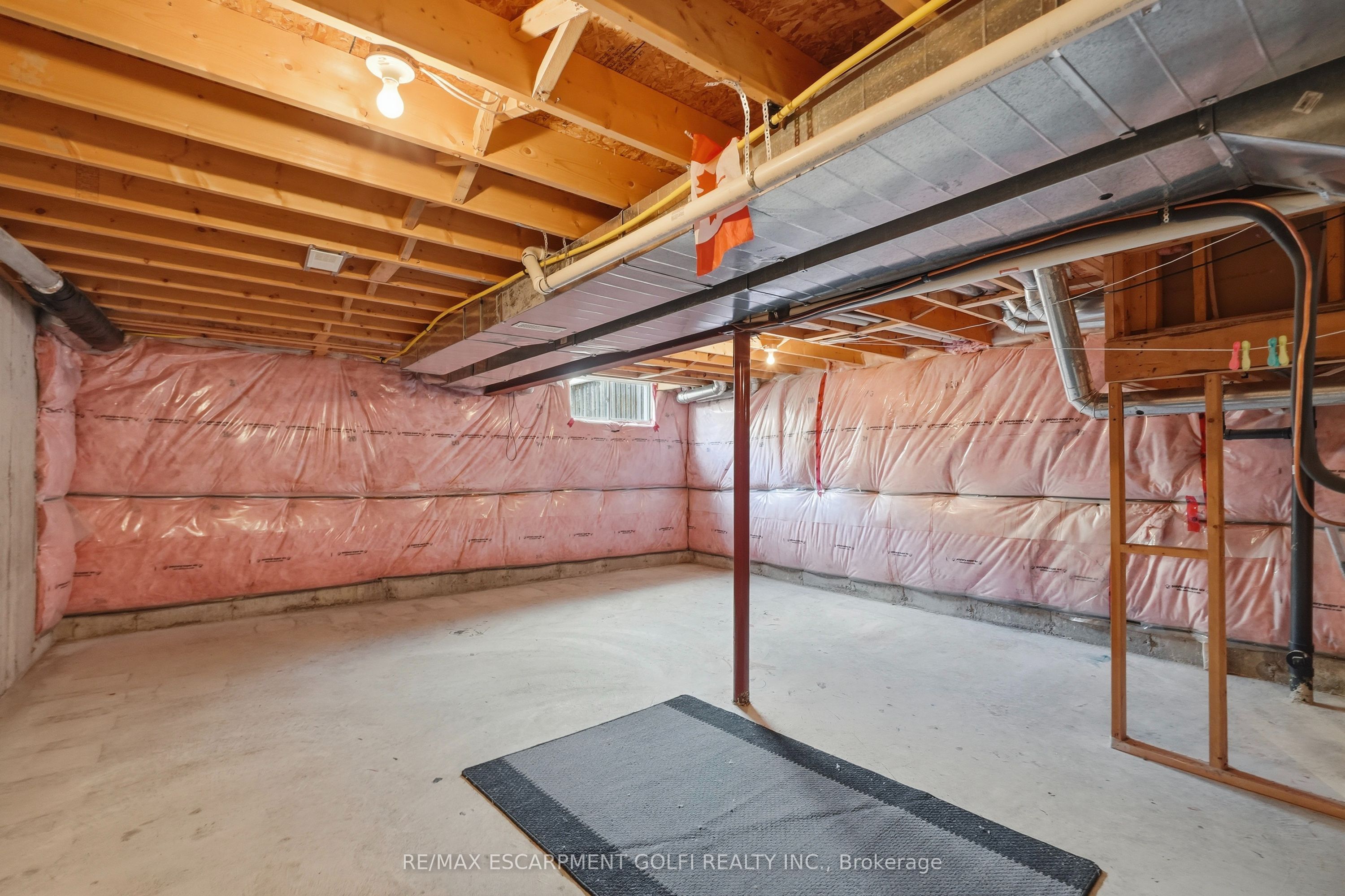 82 Charleswood Crescent Property Photo 31