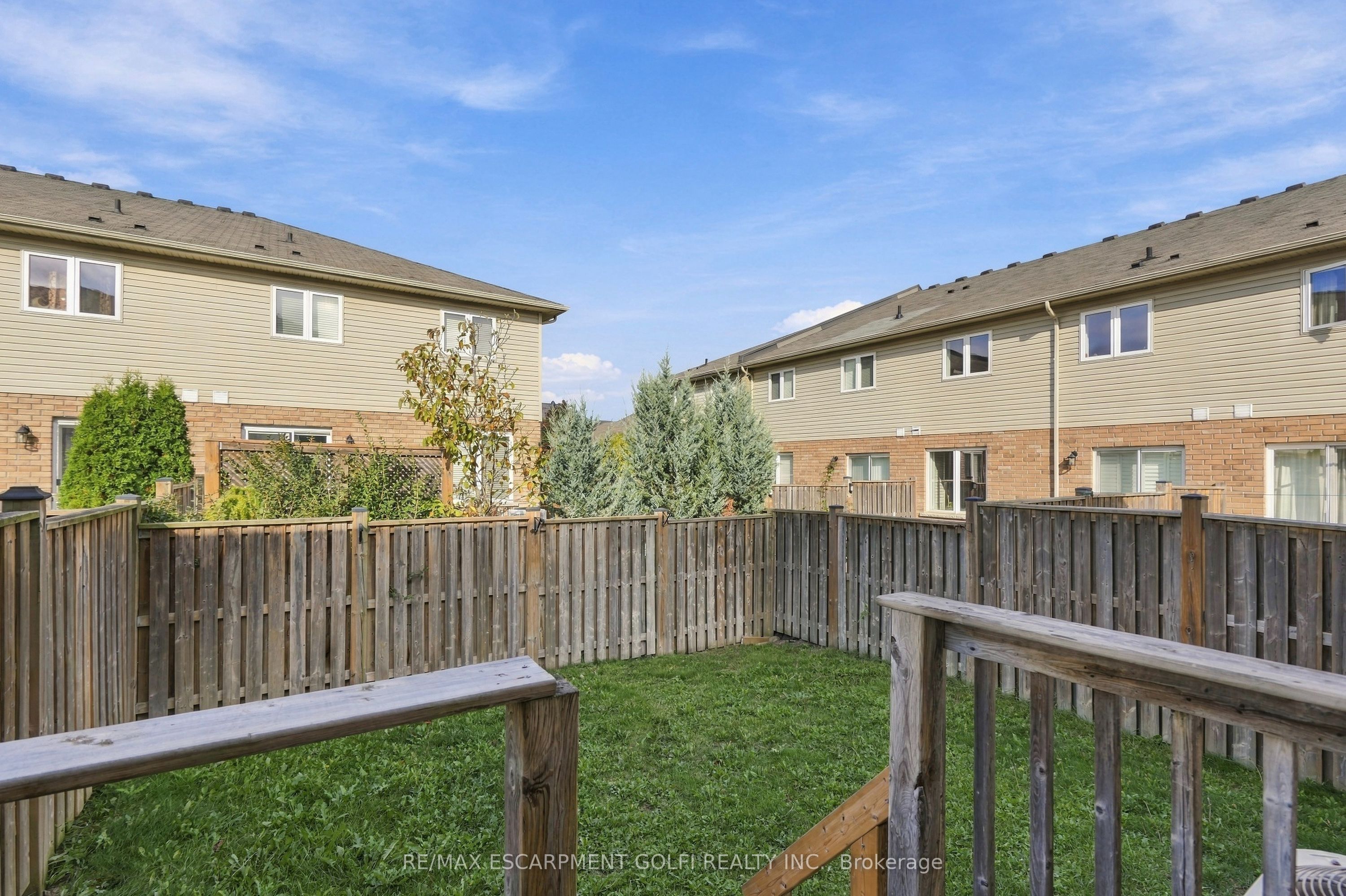 82 Charleswood Crescent Property Photo 32