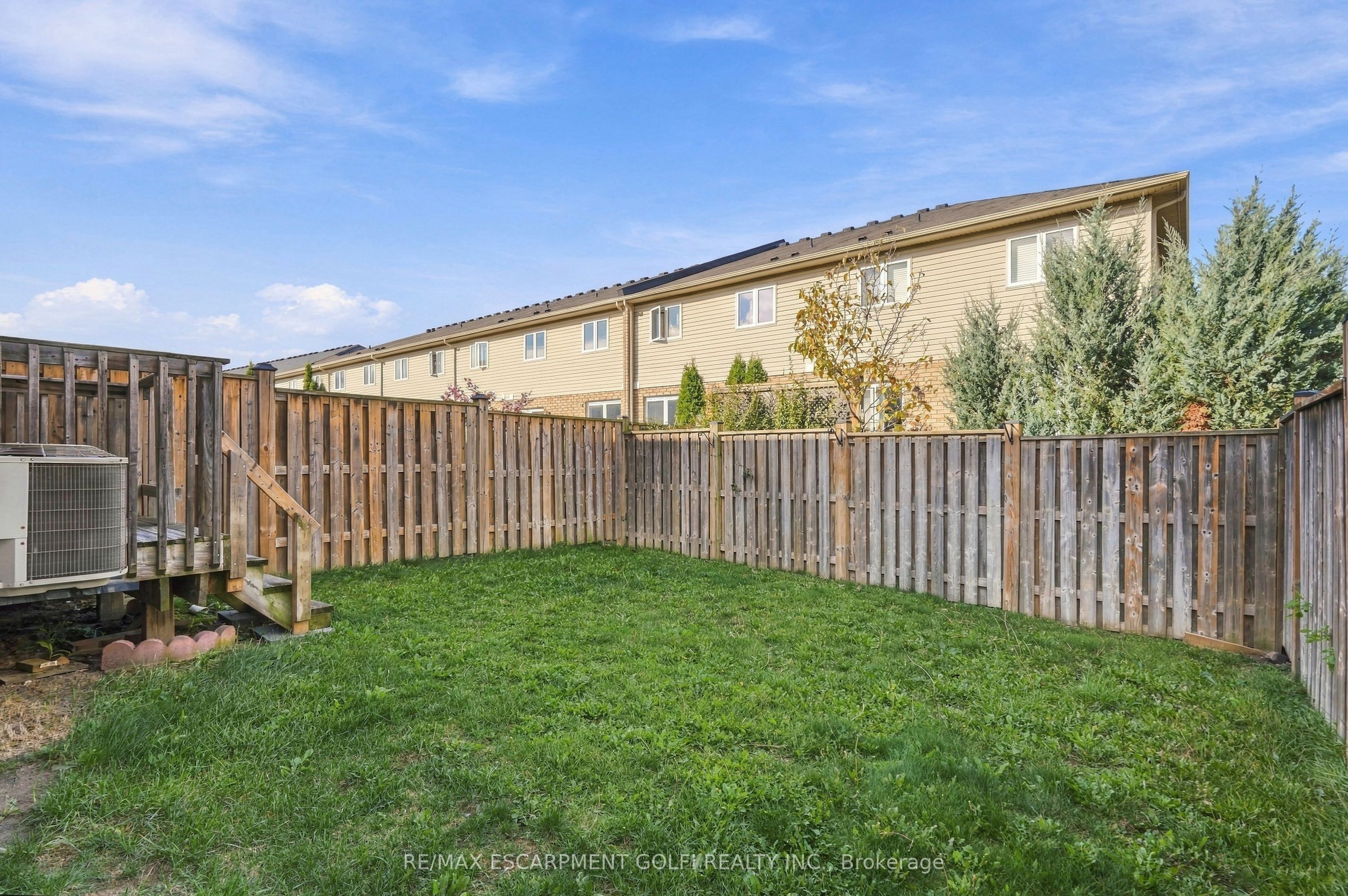 82 Charleswood Crescent Property Photo 33