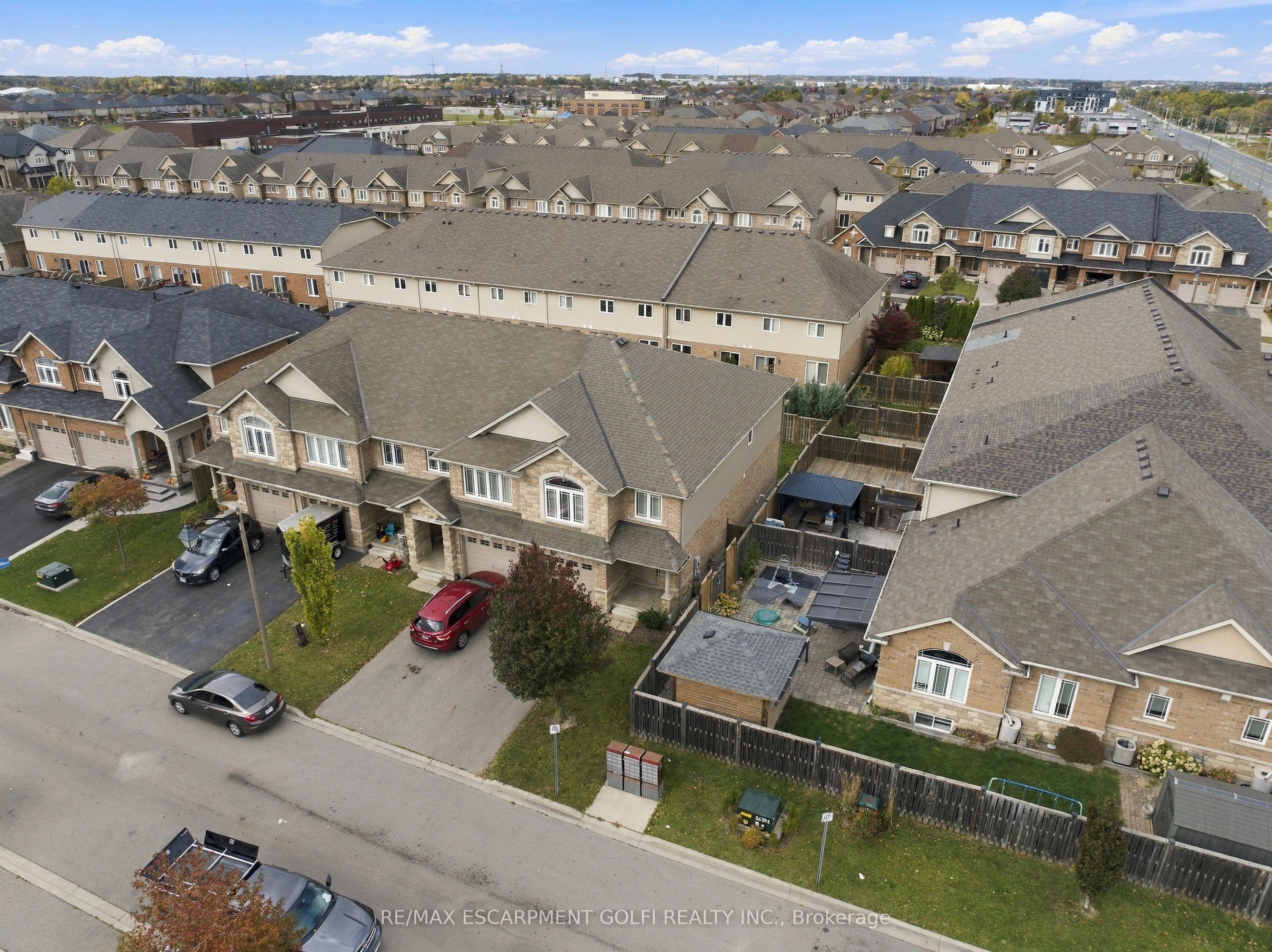82 Charleswood Crescent Property Photo 34