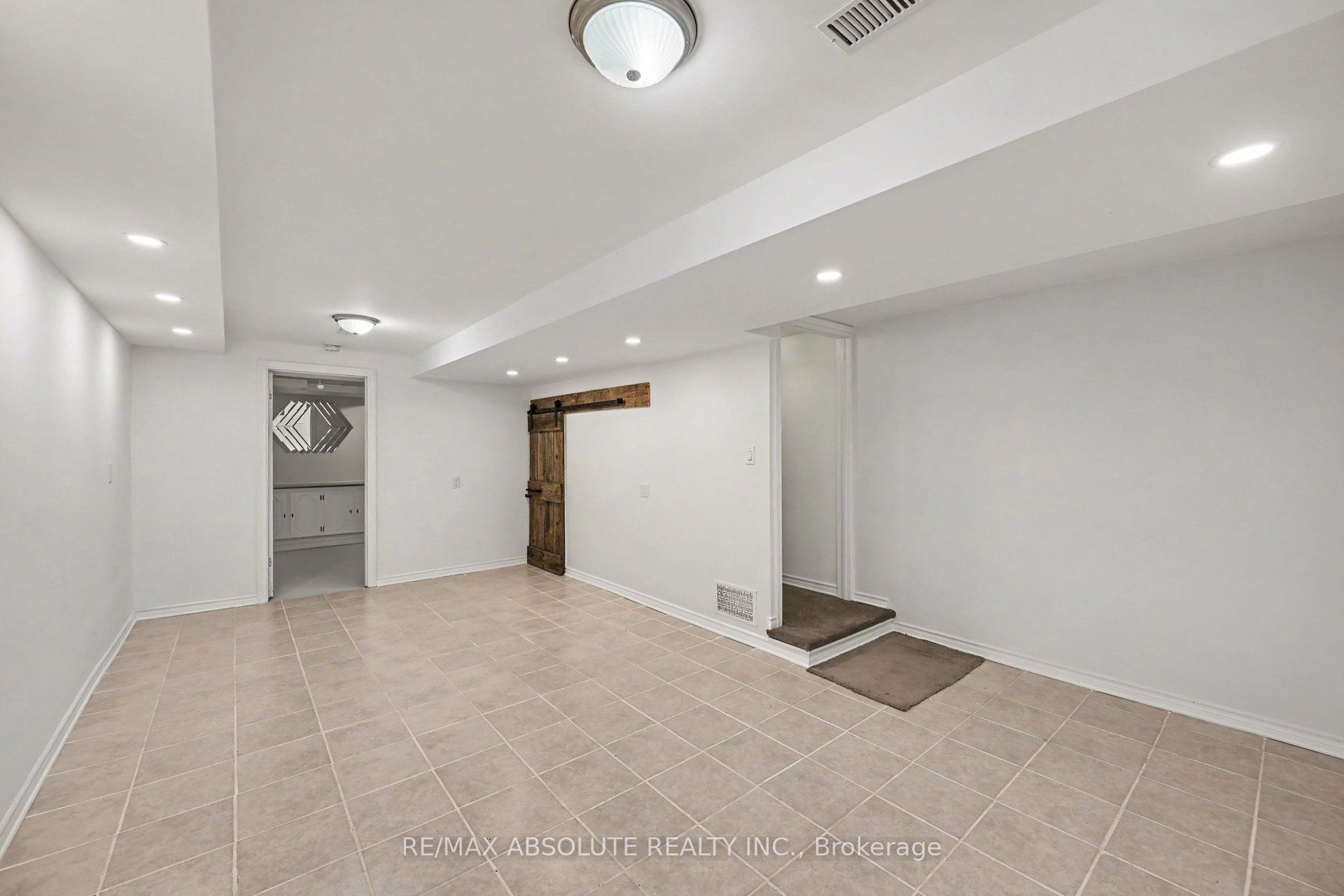 13 Spruce Crescent Property Photo 23