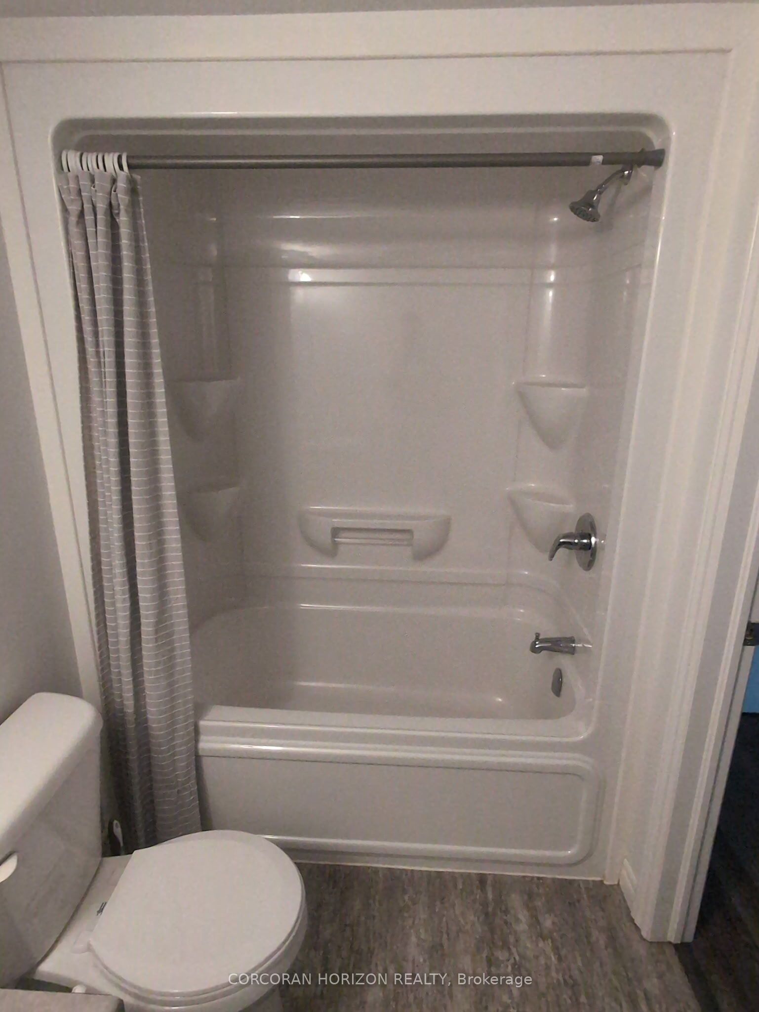 253 Broadway Street 205 (d1) Property Photo 8