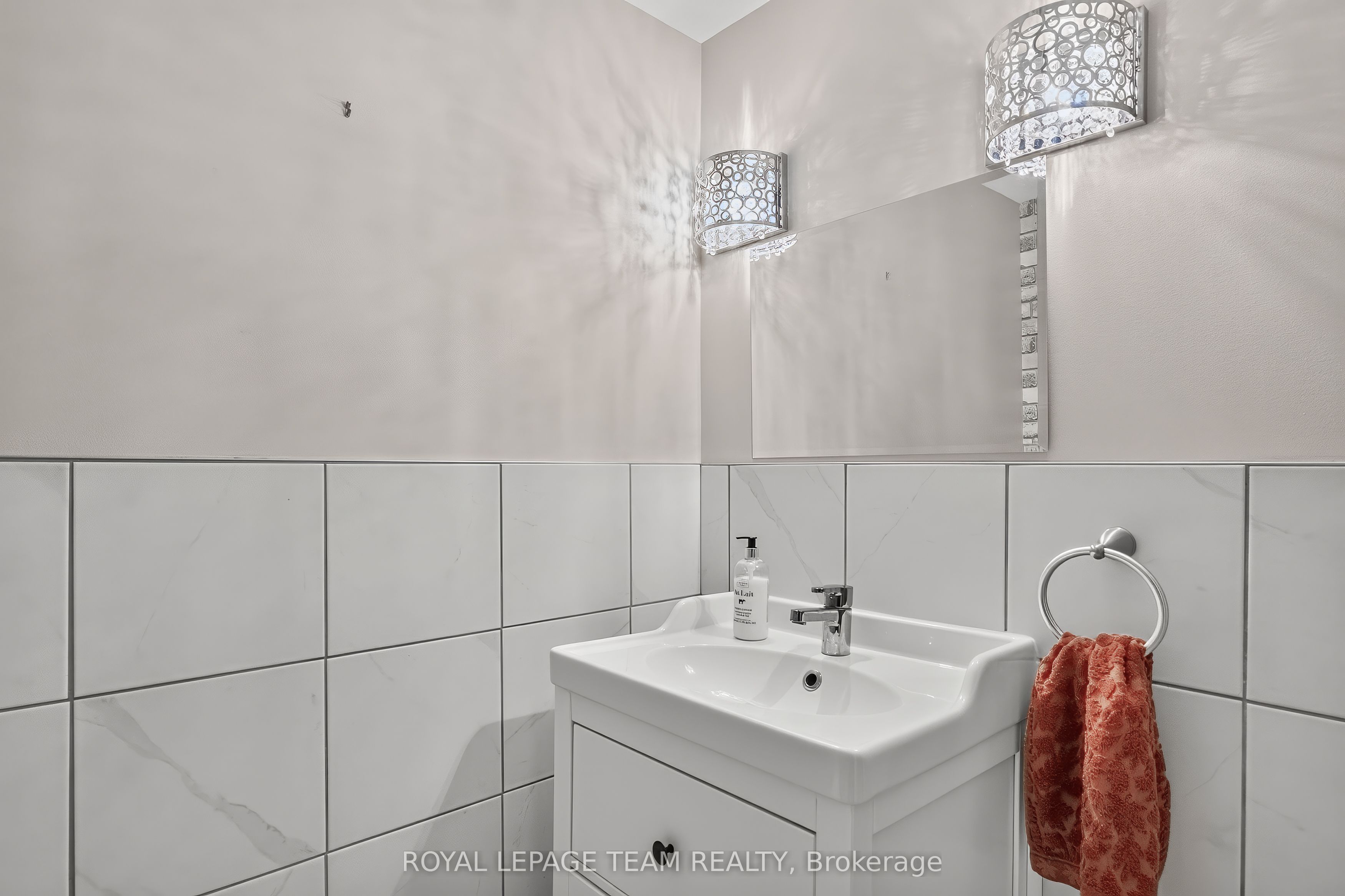 515 St. Laurent Boulevard 107 Property Photo 13