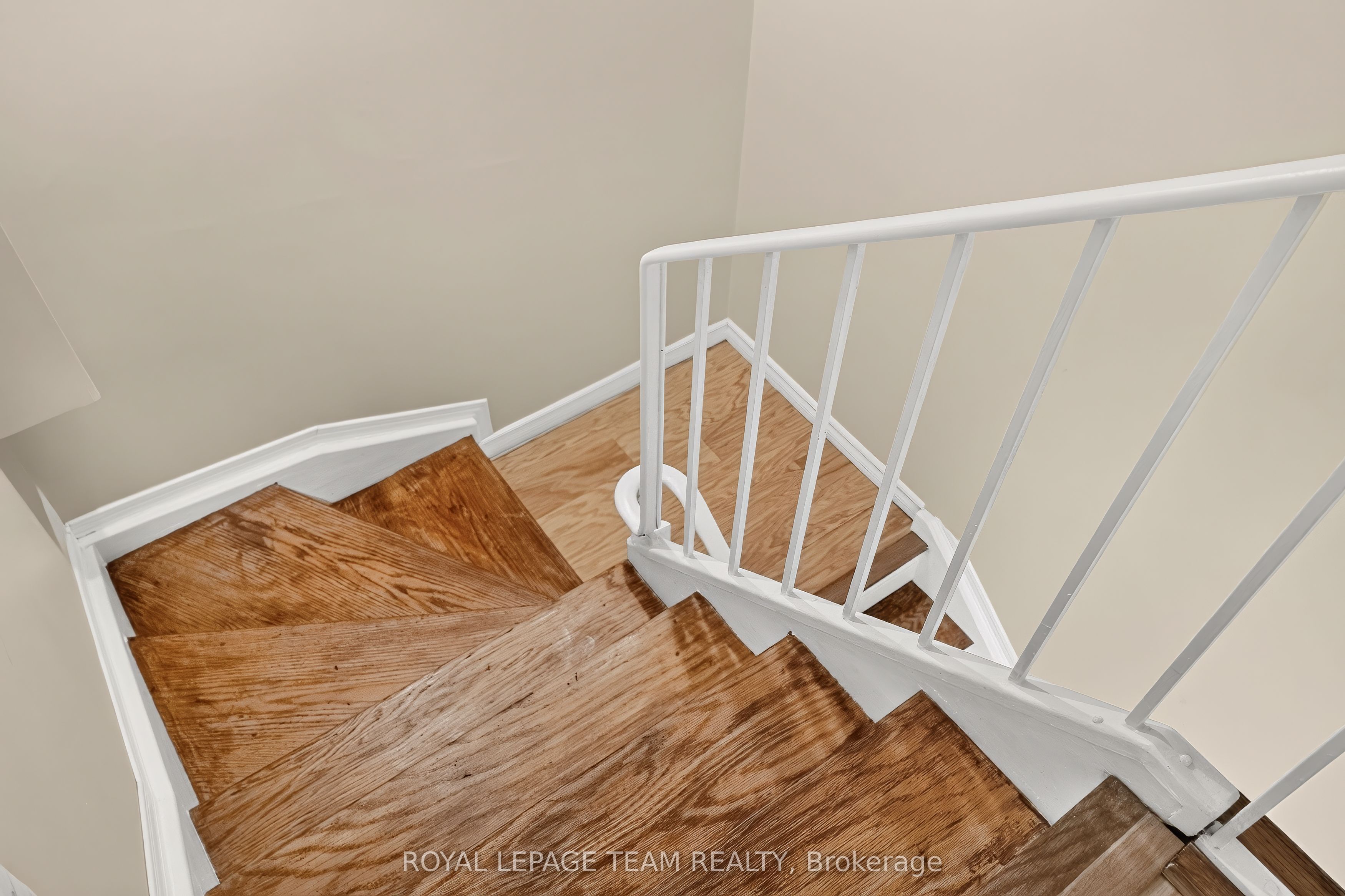 515 St. Laurent Boulevard 107 Property Photo 14