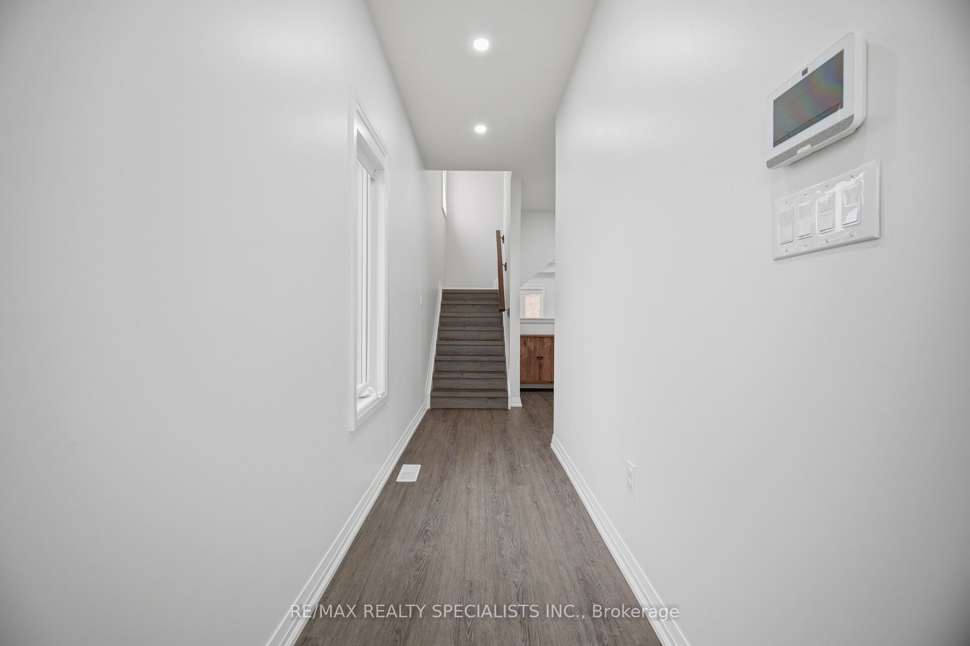 4259 Shuttleworth Drive Property Photo 5
