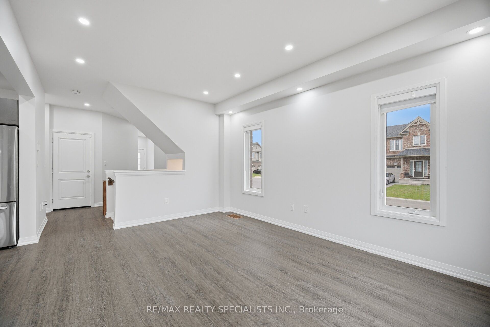 4259 Shuttleworth Drive Property Photo 7