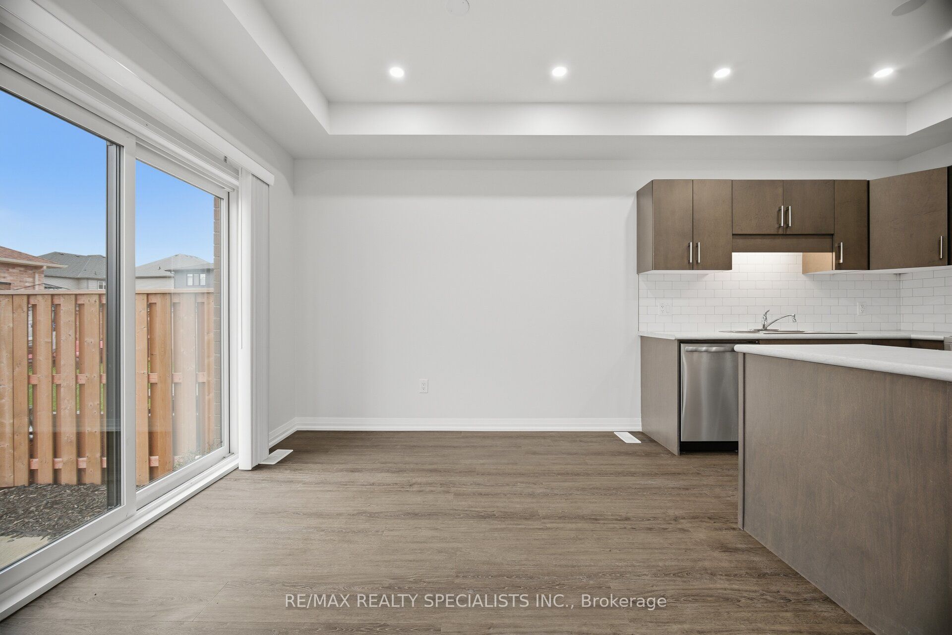 4259 Shuttleworth Drive Property Photo 11