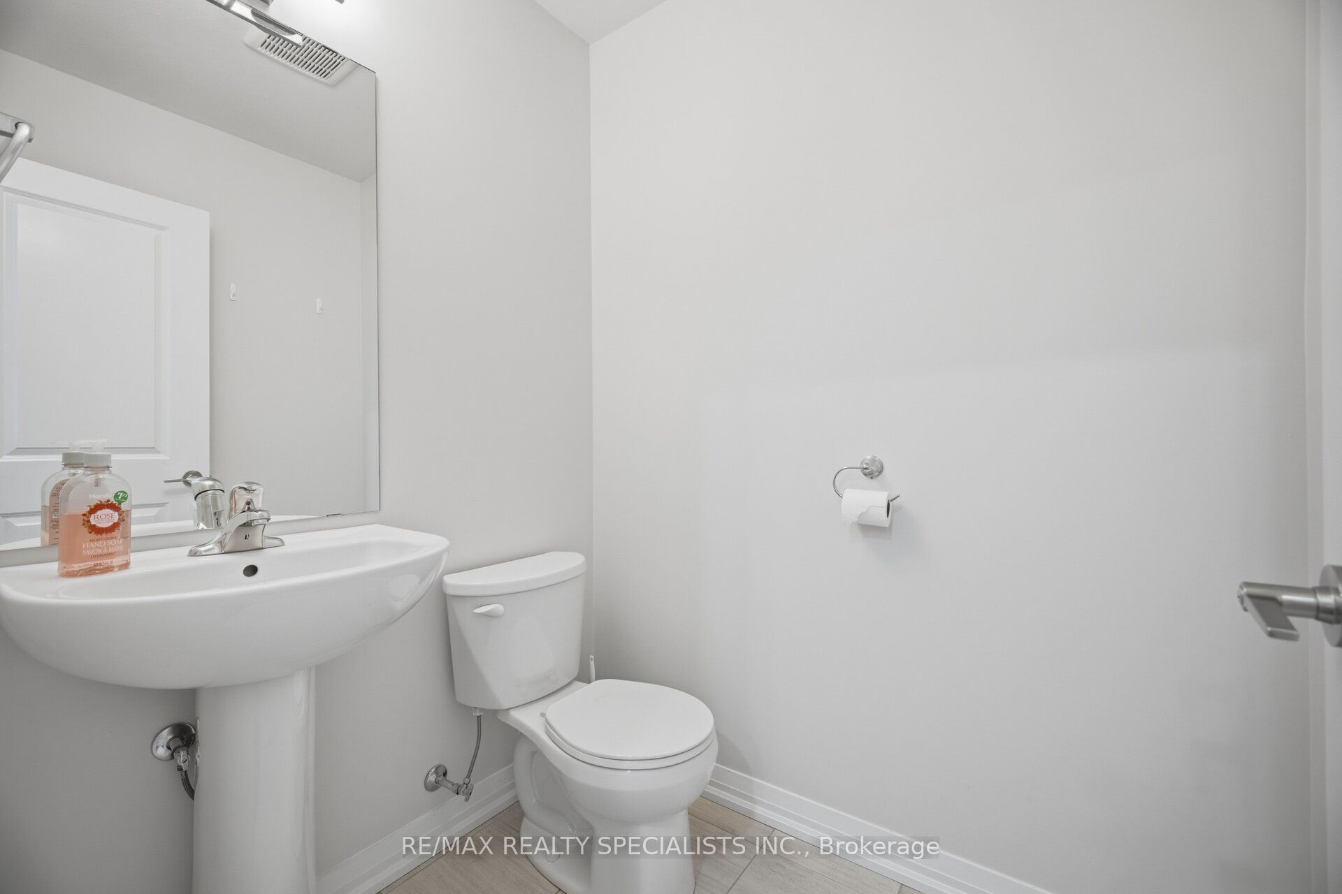 4259 Shuttleworth Drive Property Photo 16