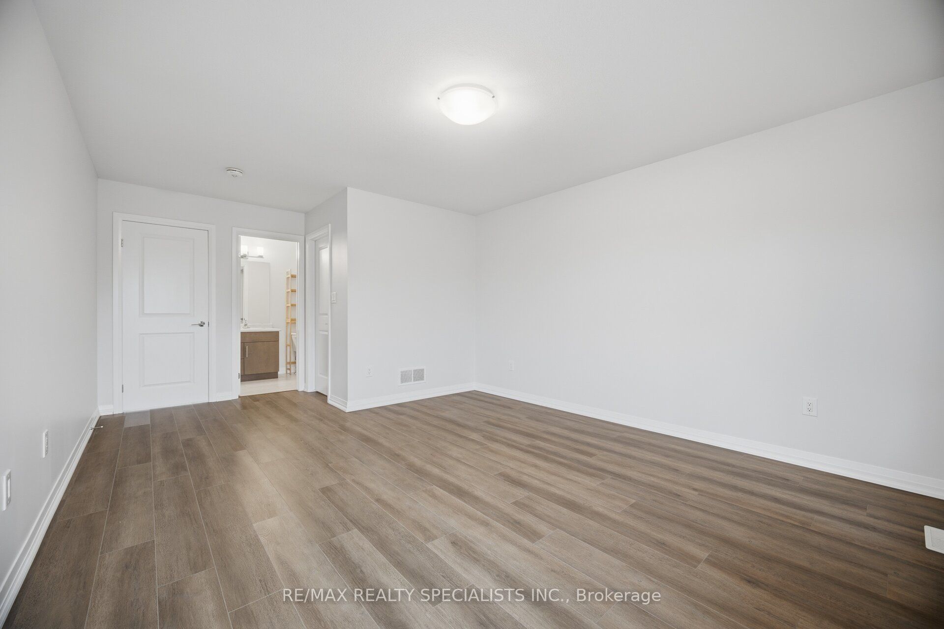 4259 Shuttleworth Drive Property Photo 19