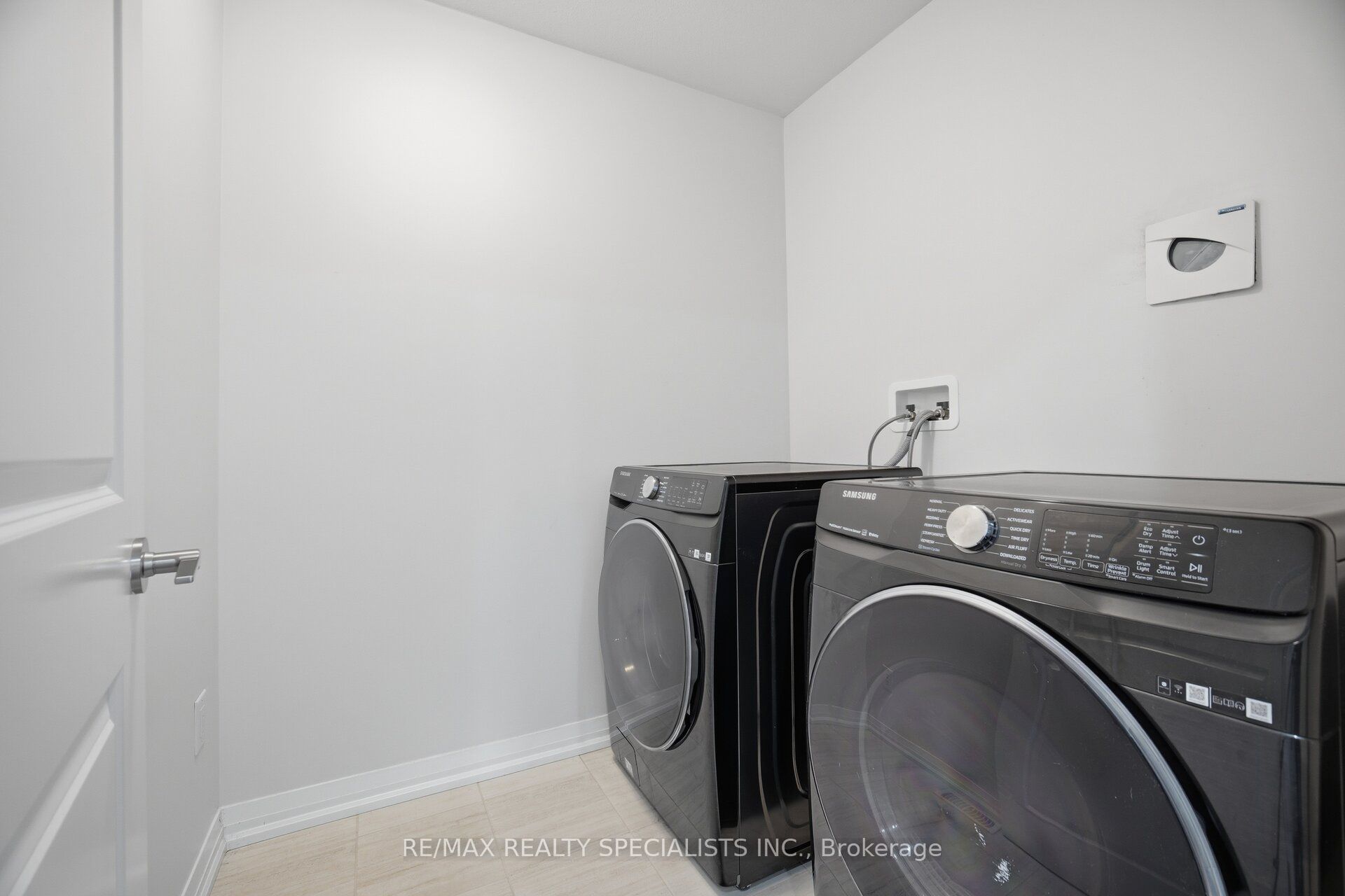 4259 Shuttleworth Drive Property Photo 28