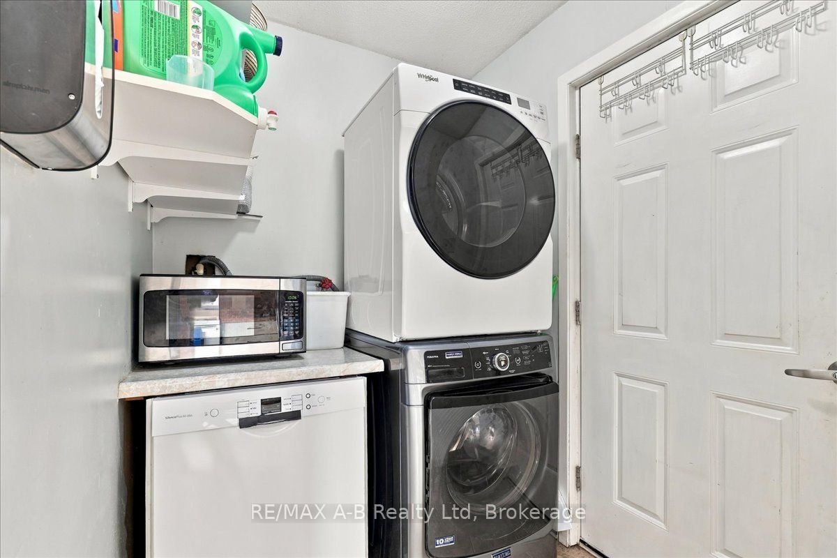 129b Mitchell Court Property Photo 14