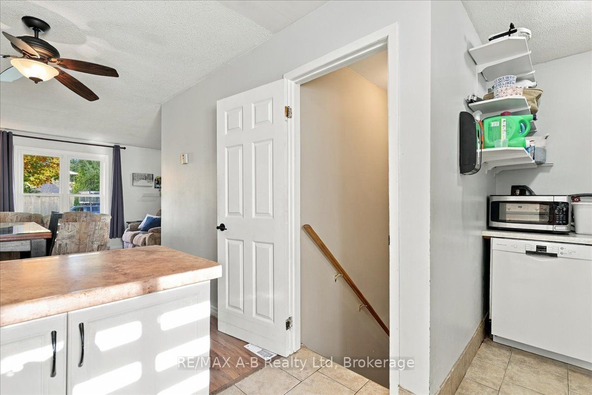 129b Mitchell Court Property Photo 15