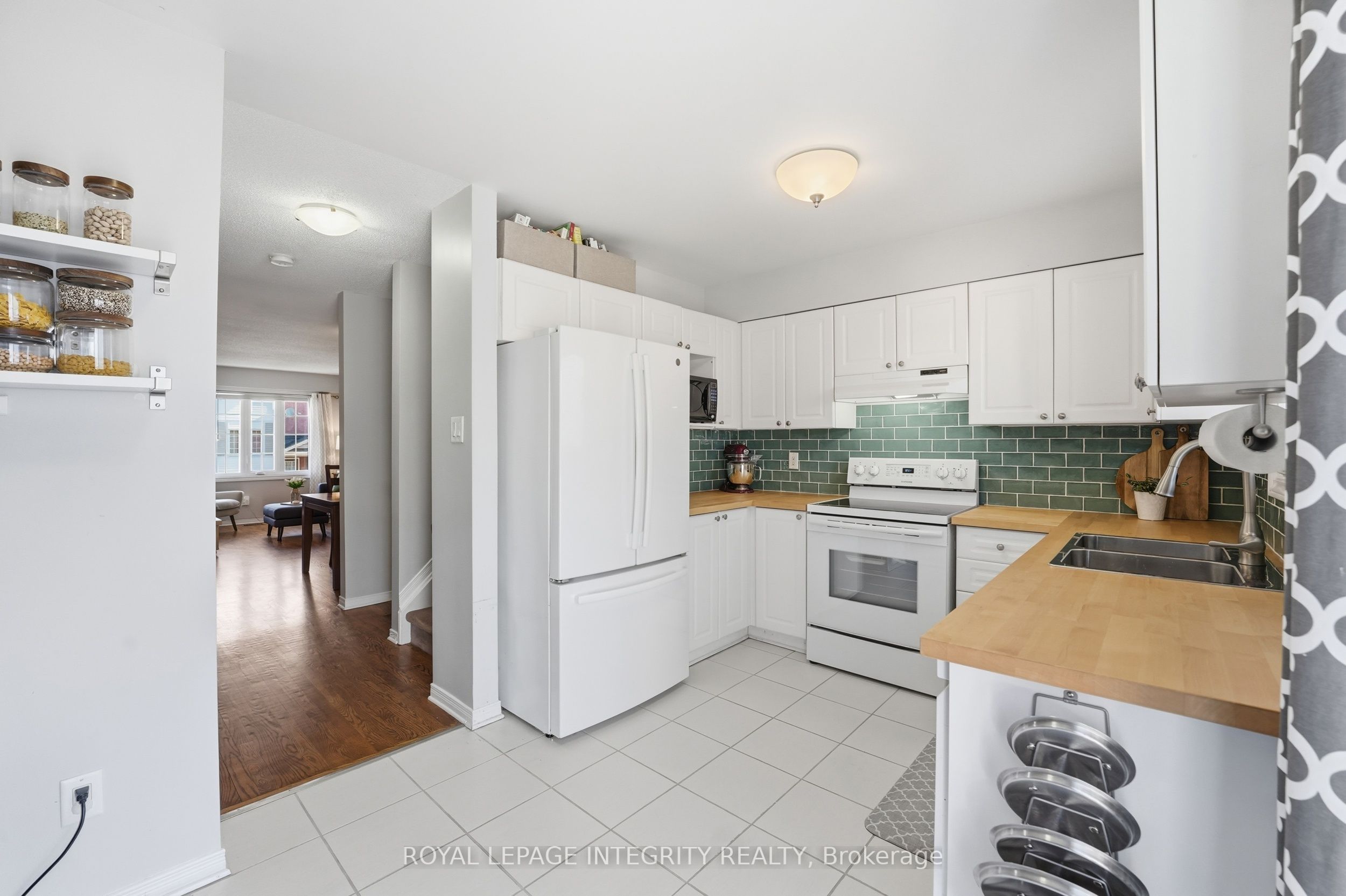 24 Yorkville Street Property Photo 13