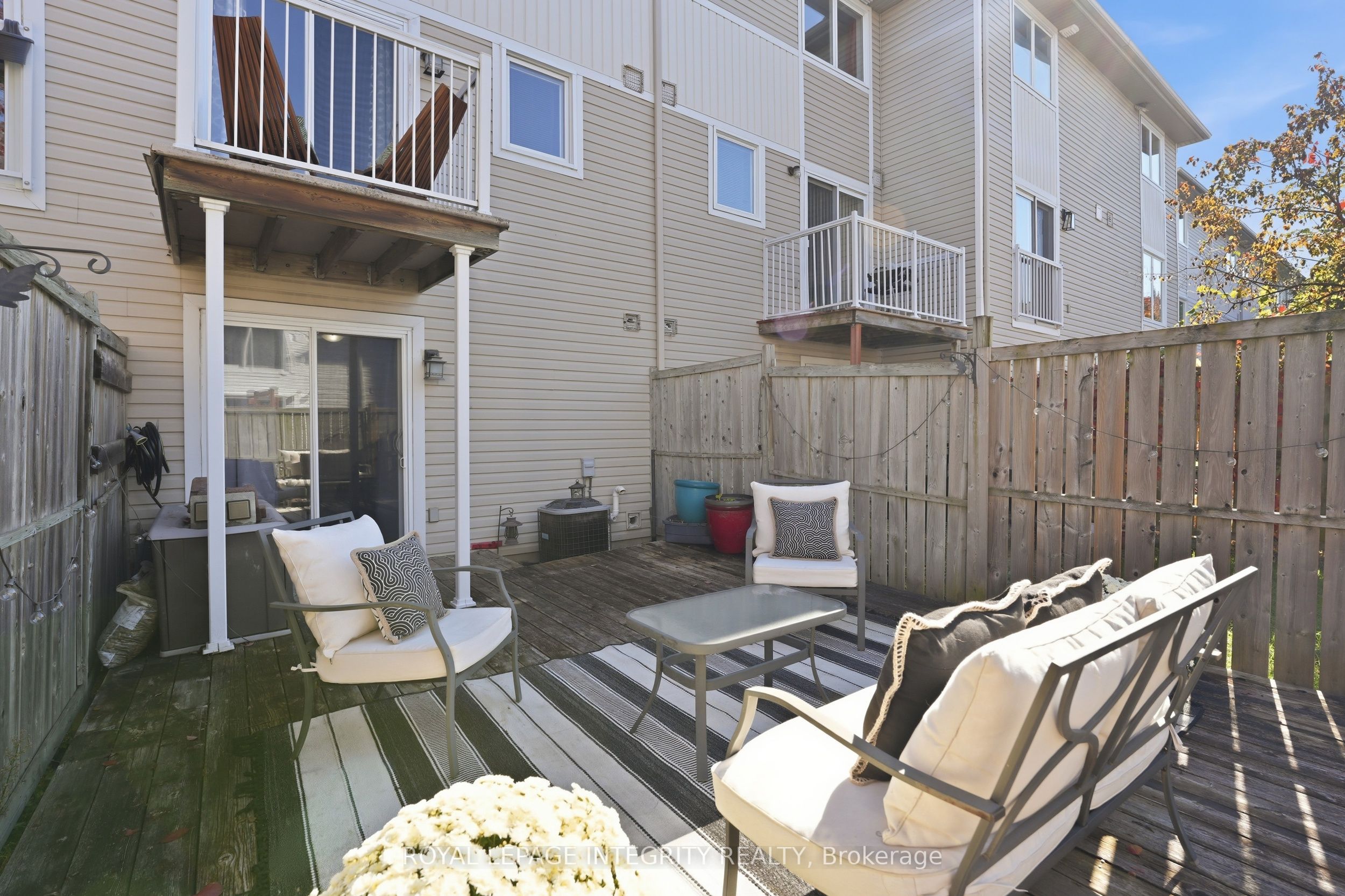24 Yorkville Street Property Photo 32