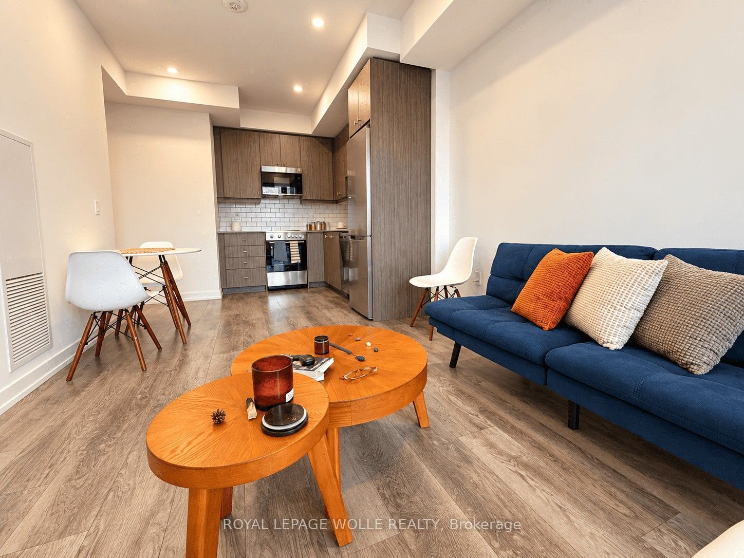 15 Wellington Street S 2510 Property Photo 12