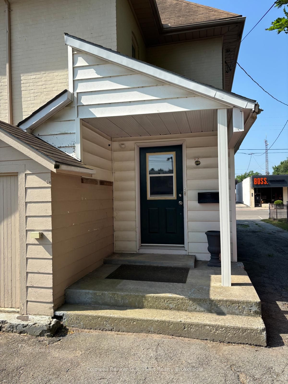 89 Church Street W Unit A Property Photo 2