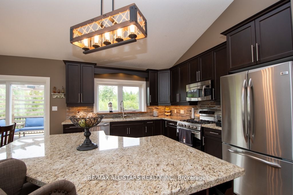 15 Rustlewood Avenue Property Photo 12